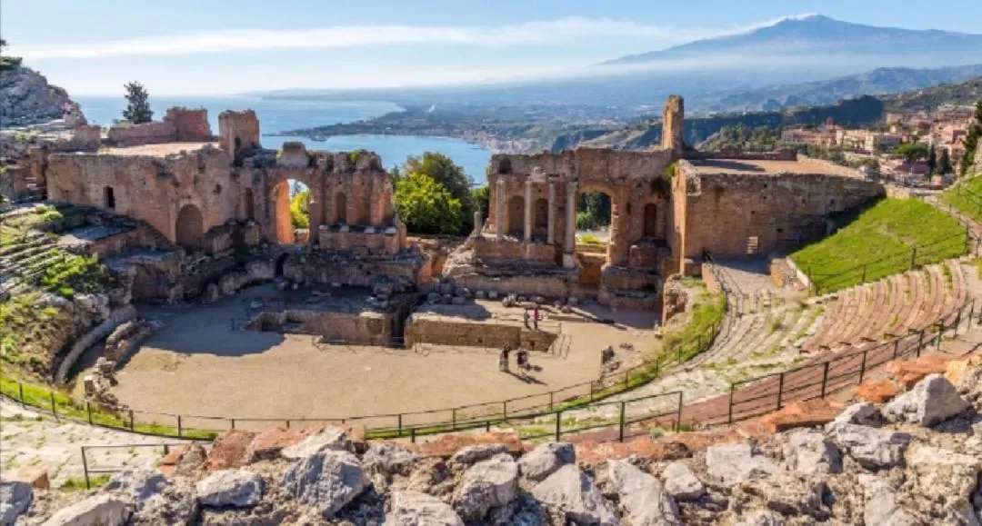 Nearby landmark, Bird's-eye View in B&B La Norma