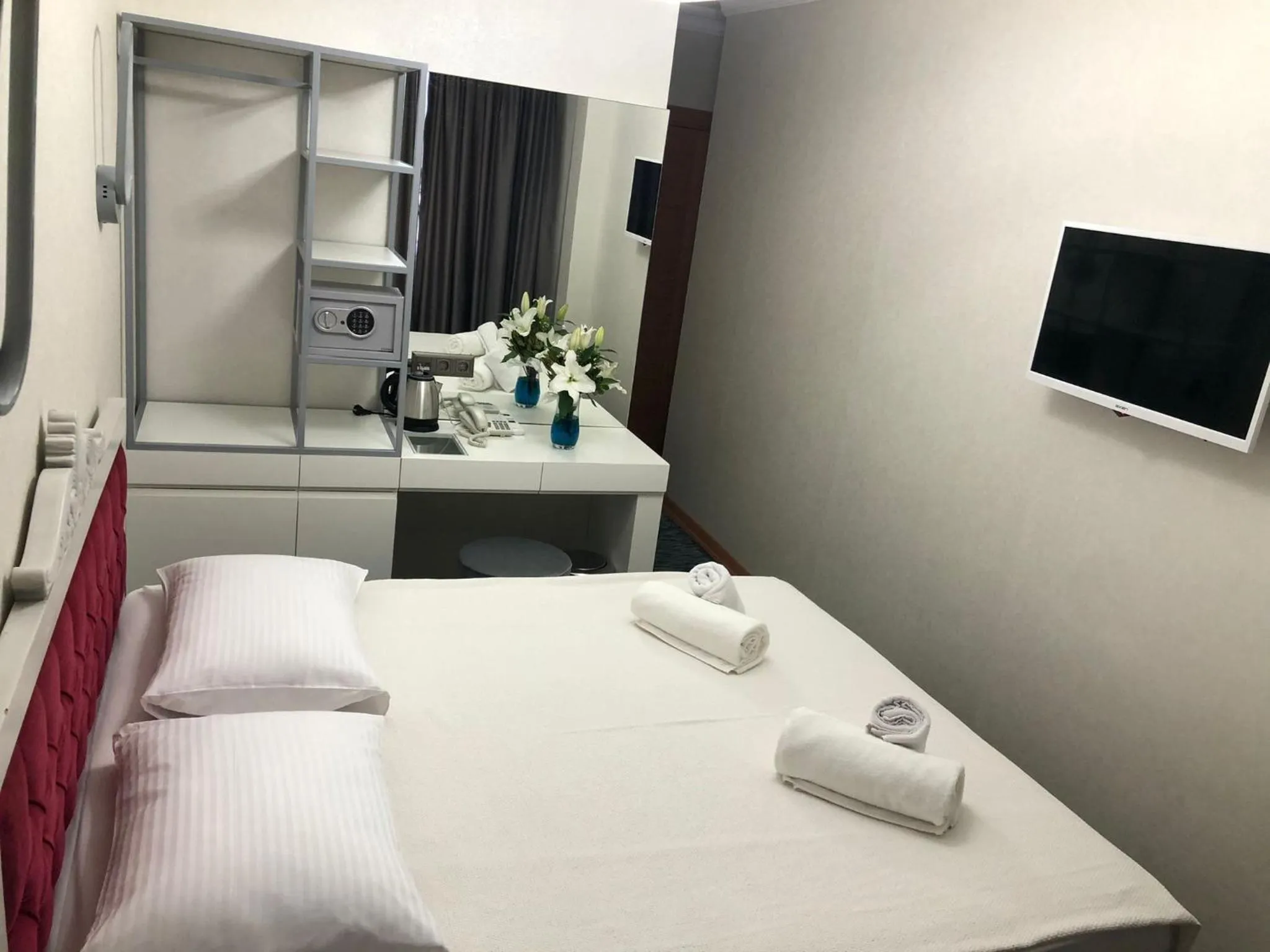 Bed in Turk Art Hotel