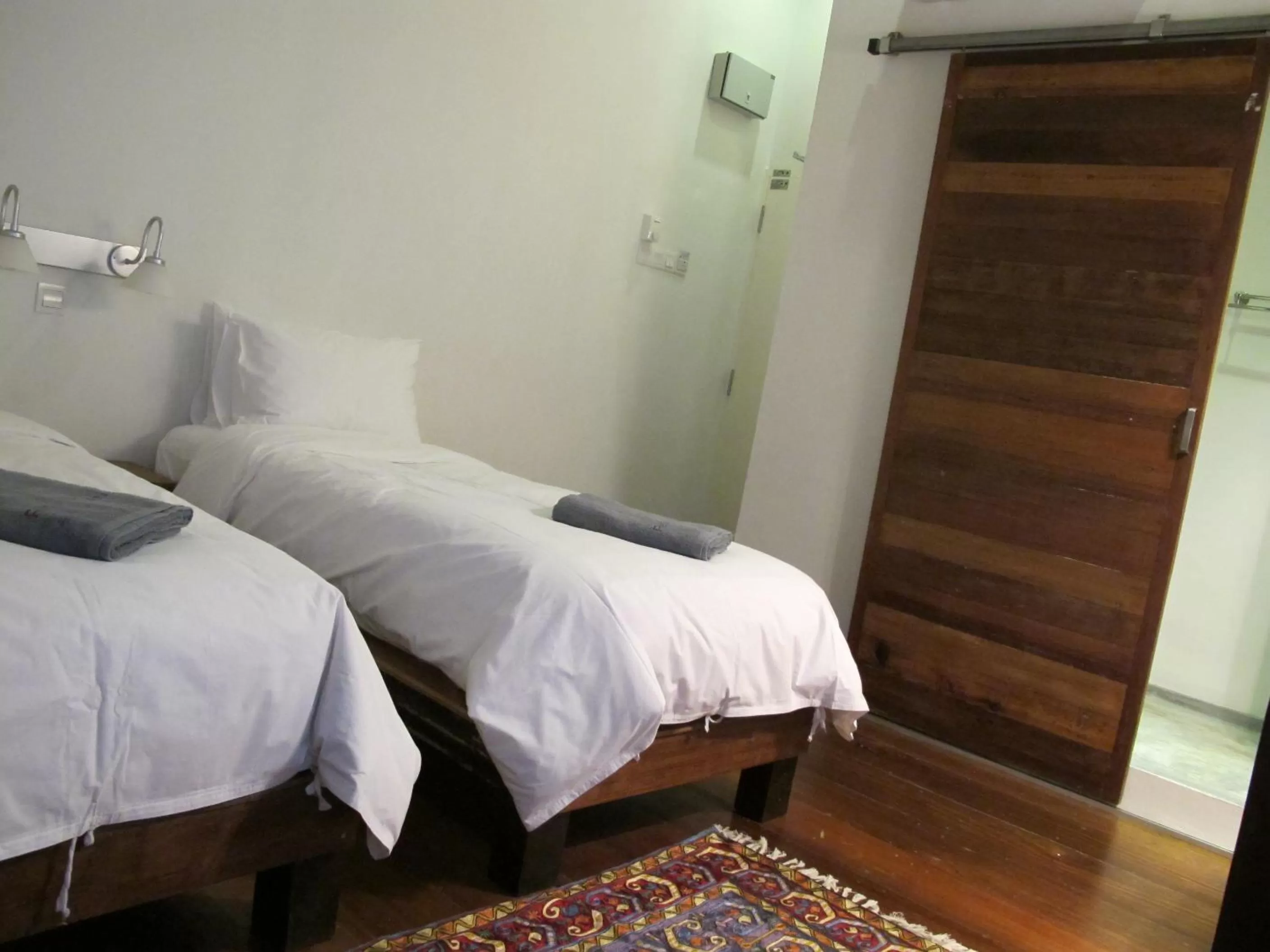 Photo of the whole room, Bed in Ren I Tang Heritage Inn