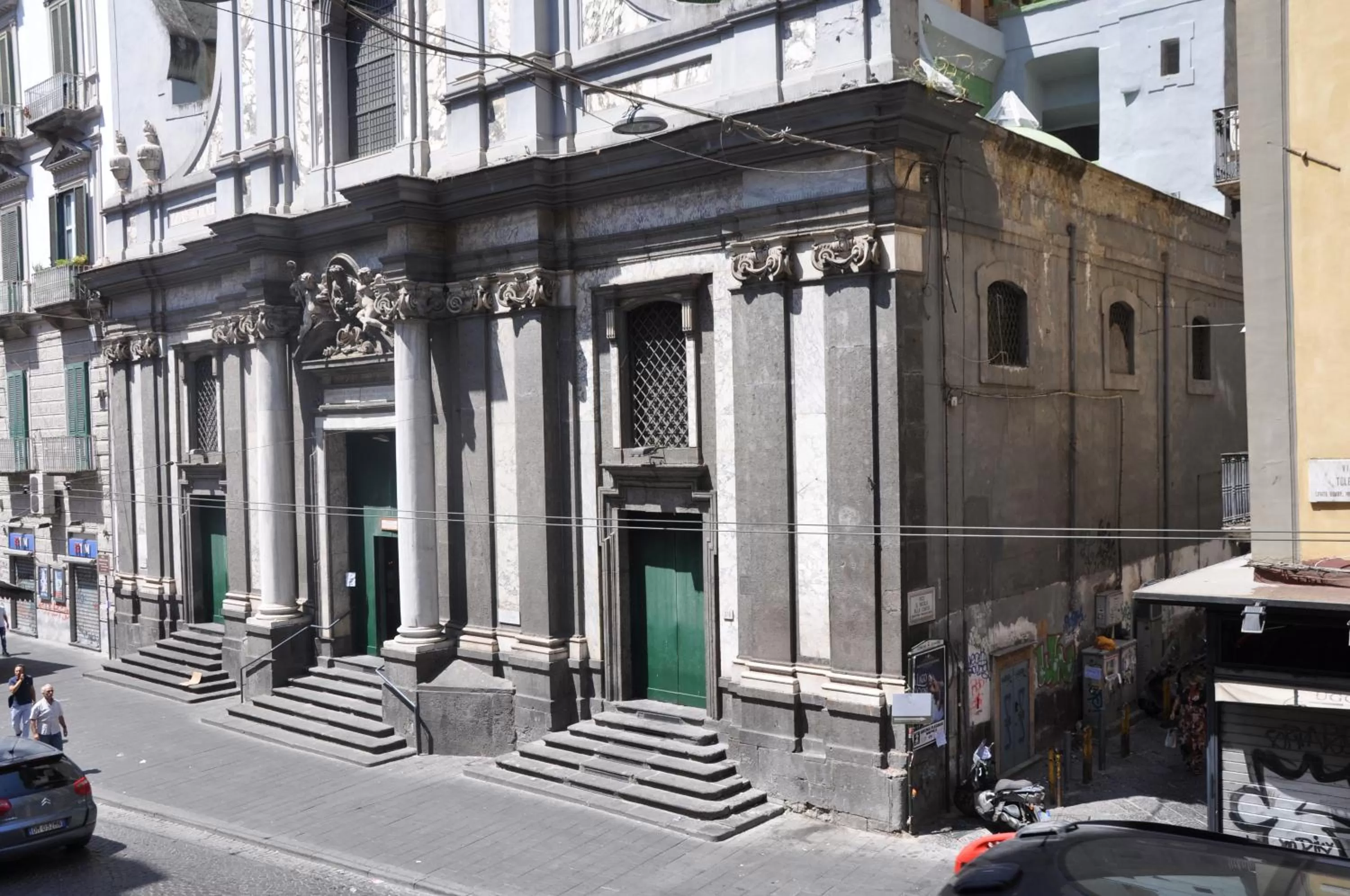 Nearby landmark in Domus Borbonica