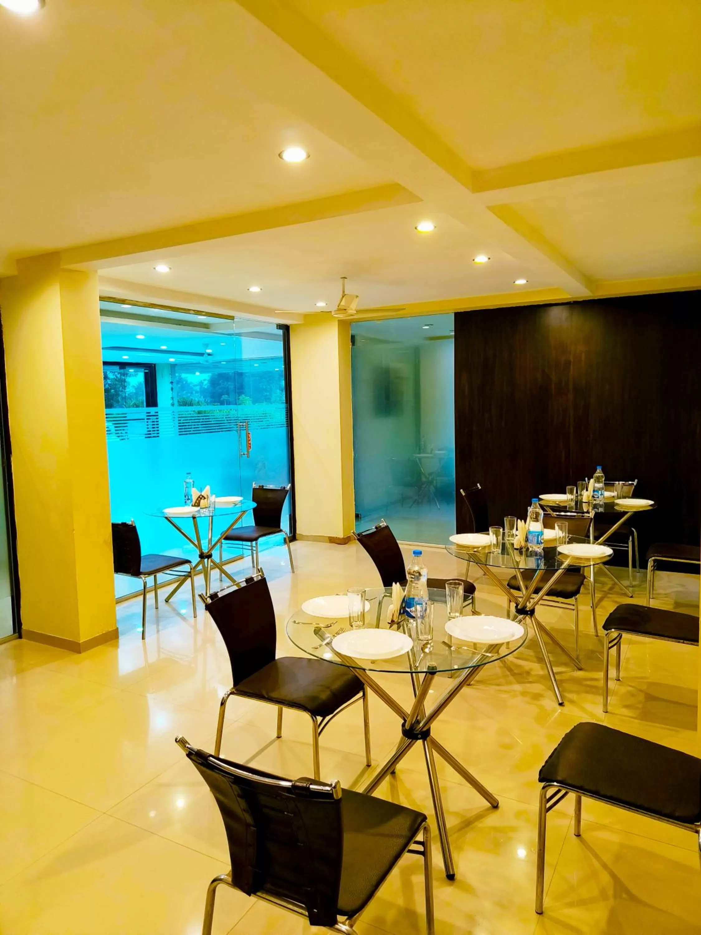 Restaurant/places to eat in SAI SRUSHTI by NEEM SQUARE