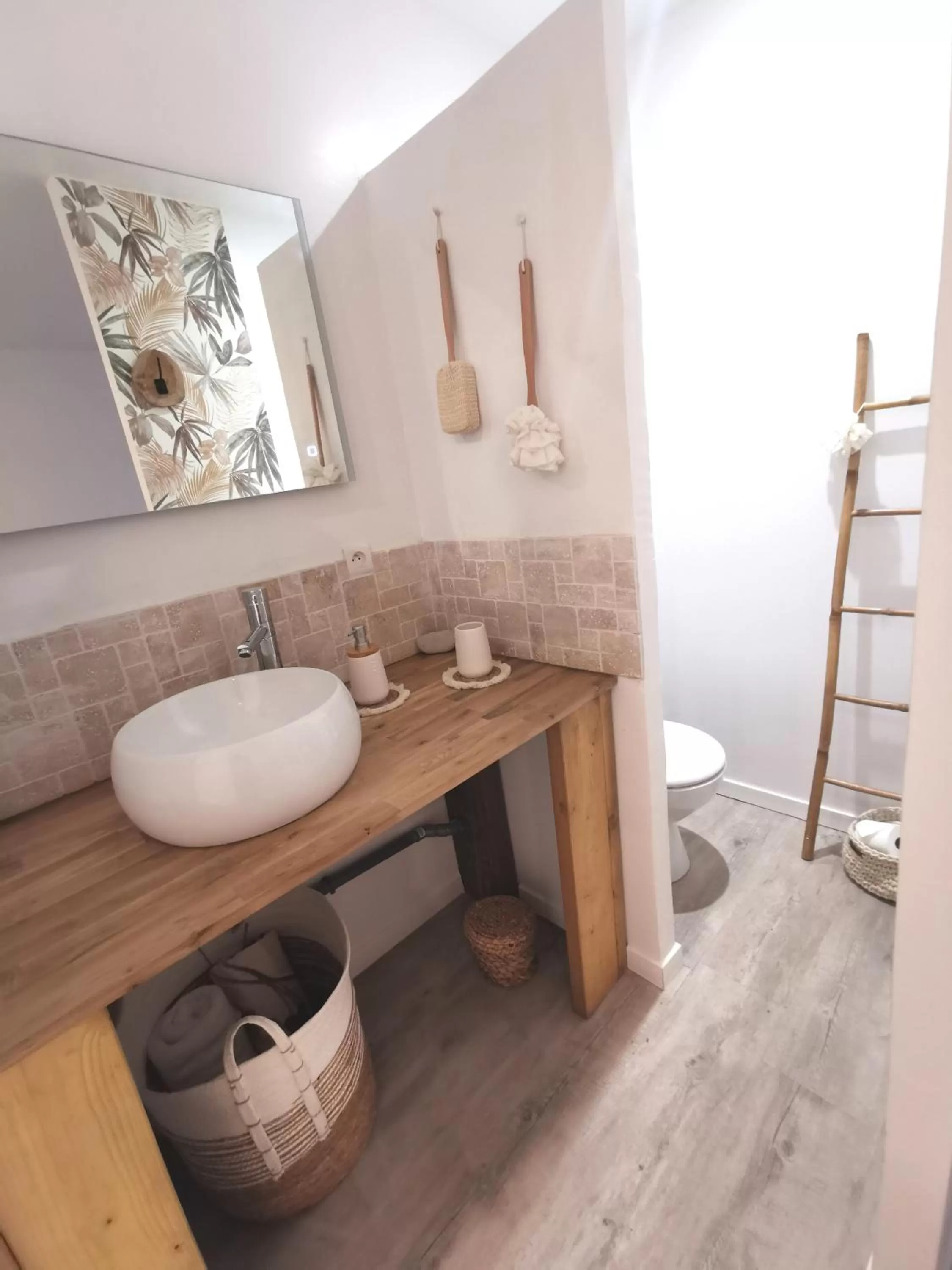 Toilet, Bathroom in Au Poème du Chêne