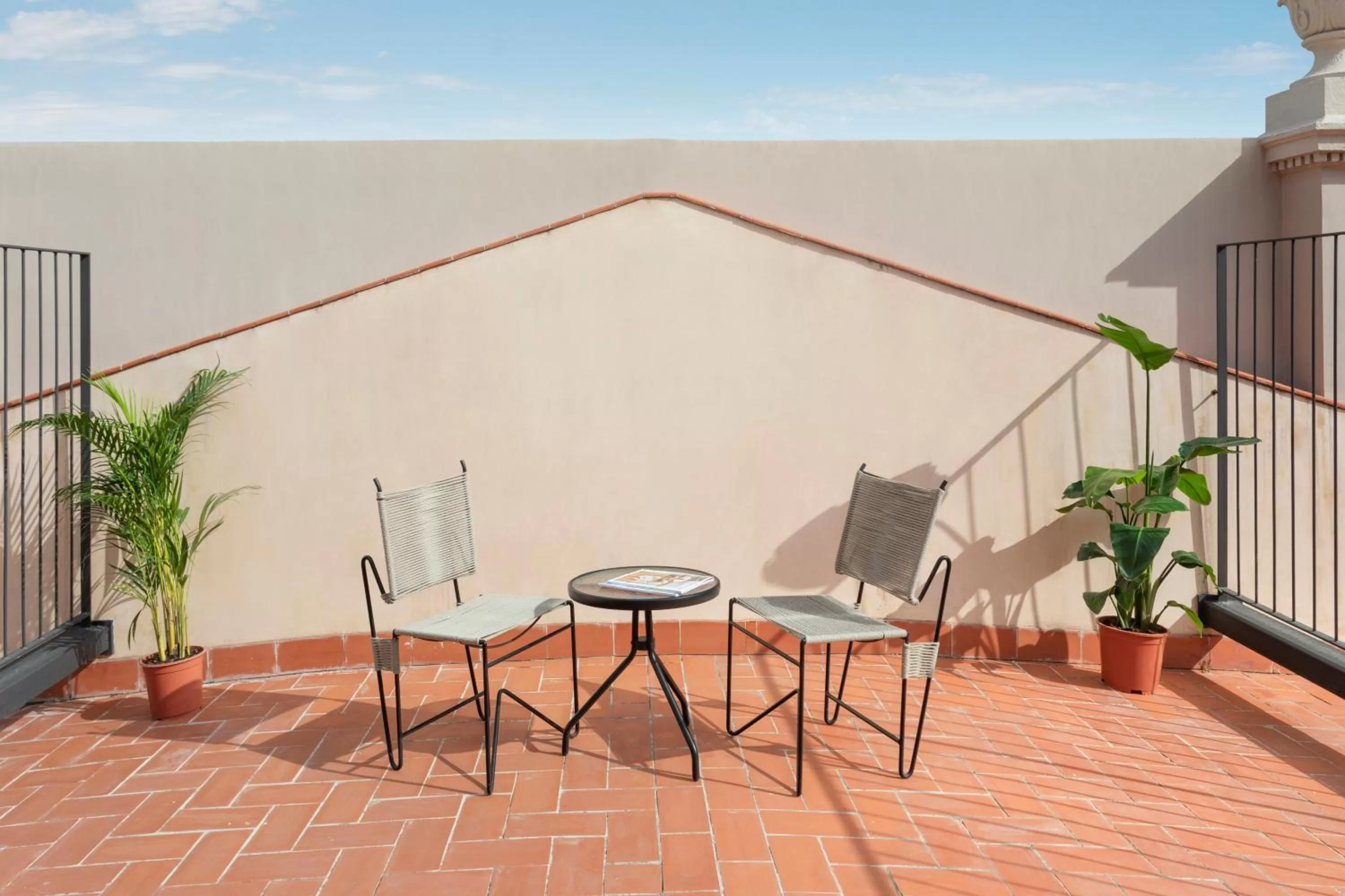 Balcony/Terrace in One Shot Aragó