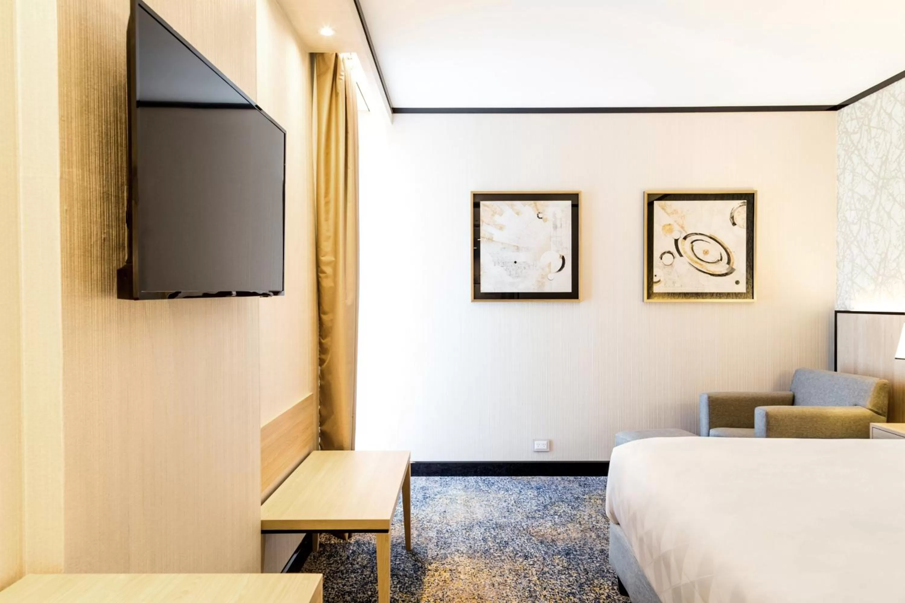 Photo of the whole room, Bed in Holiday Inn Rosario by IHG