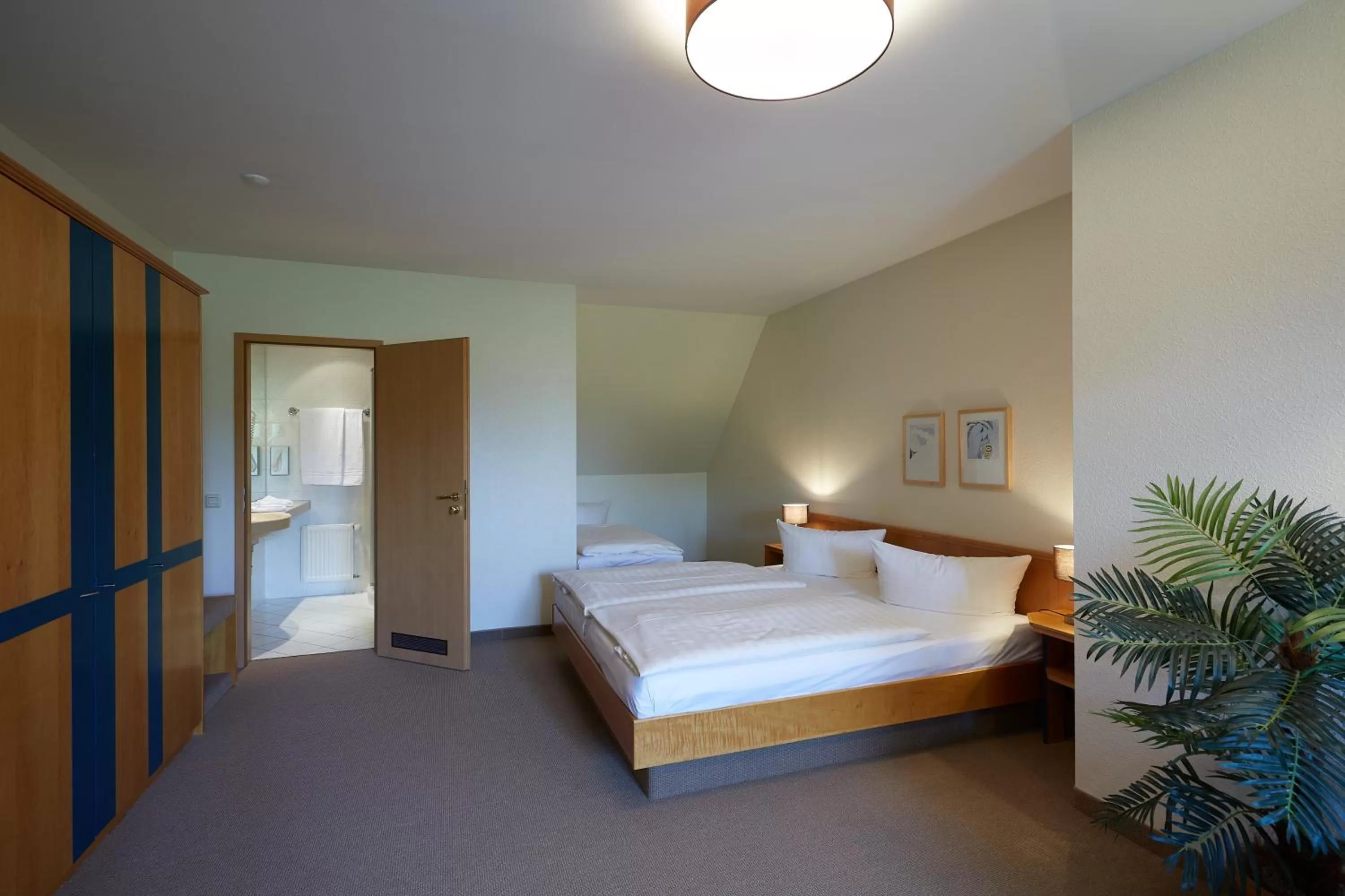 Bed in Hotel garni "Zum Eichwerder"