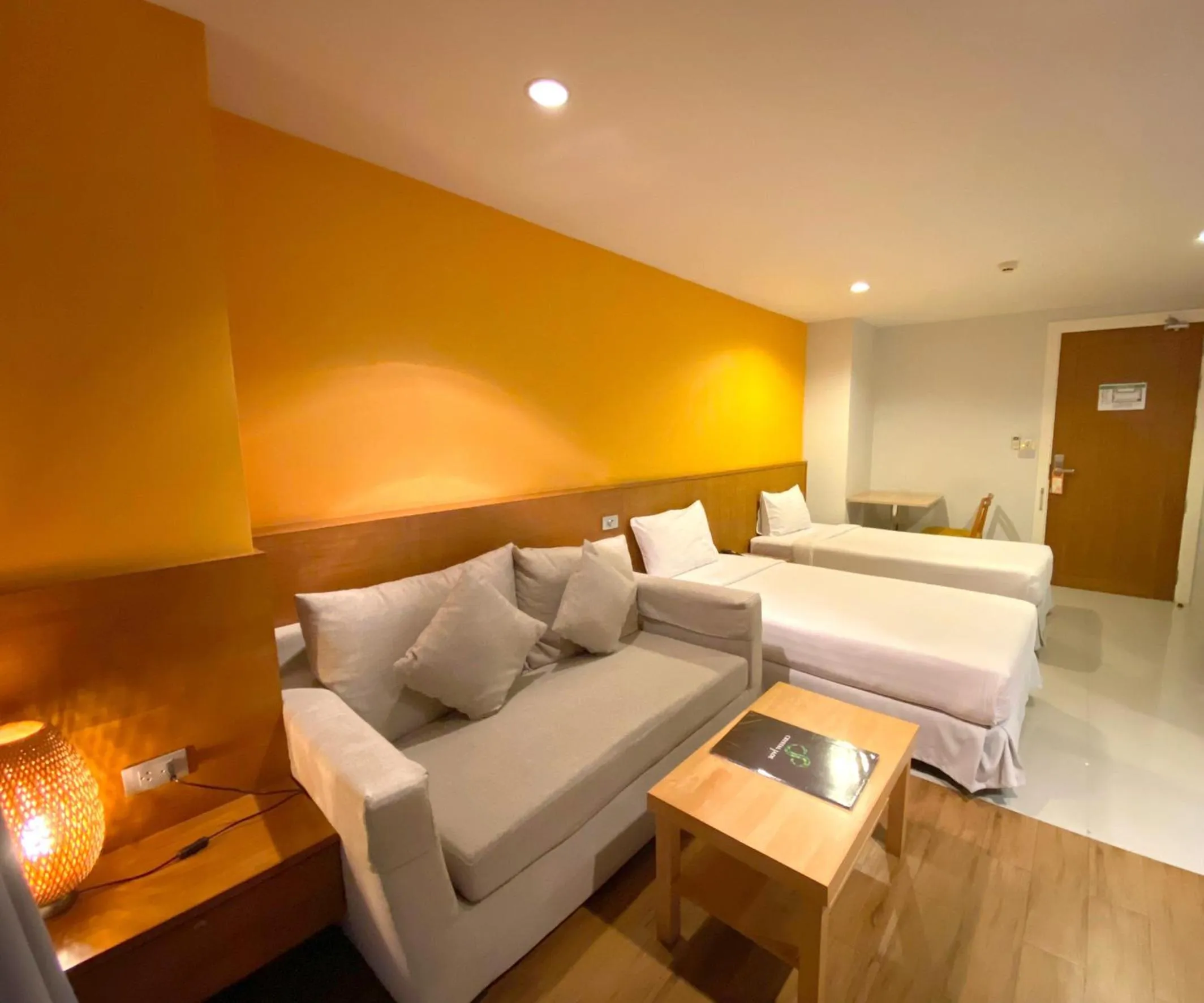 Bed in Crystal Jade Hotel