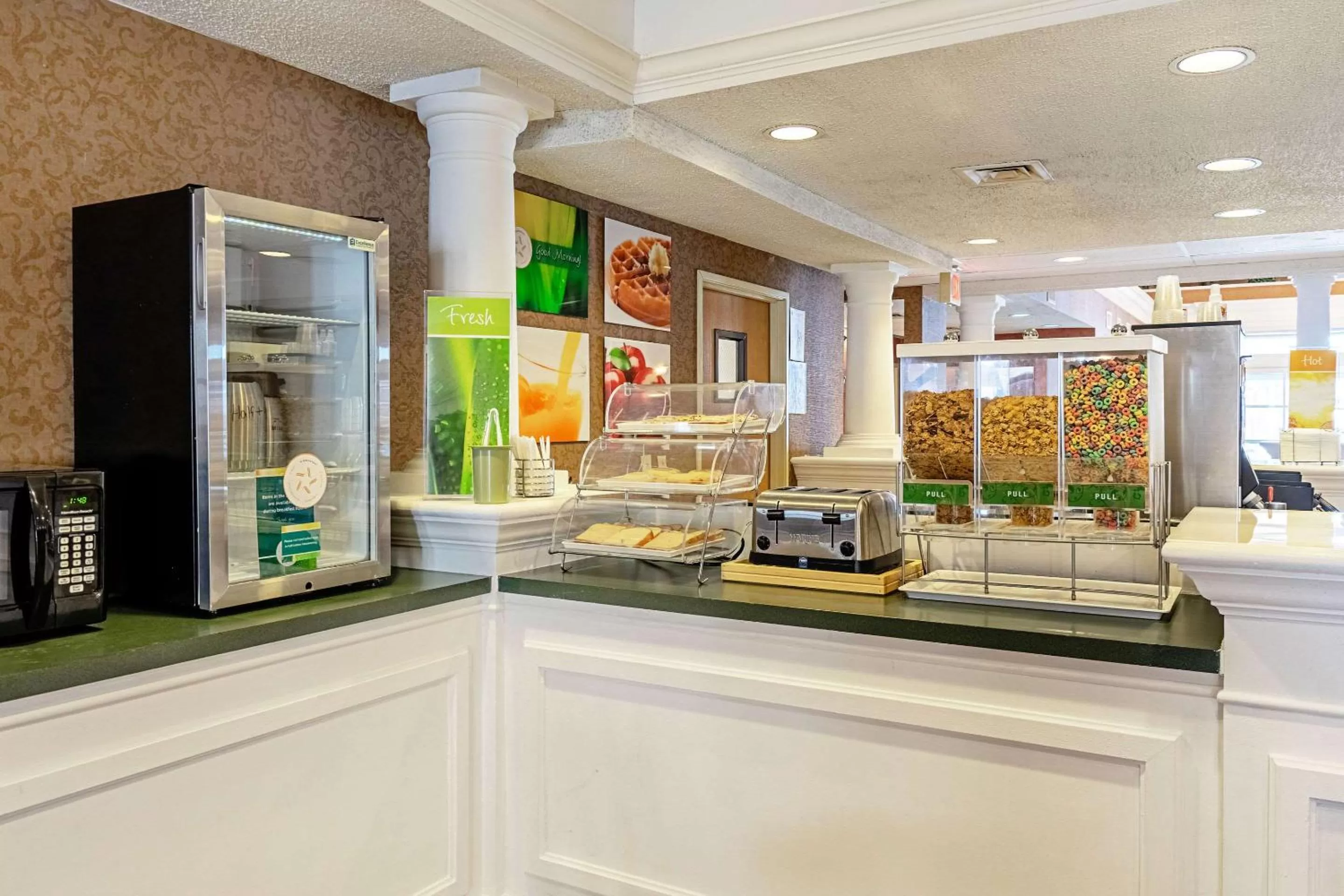 Restaurant/places to eat in Quality Suites San Antonio Northeast