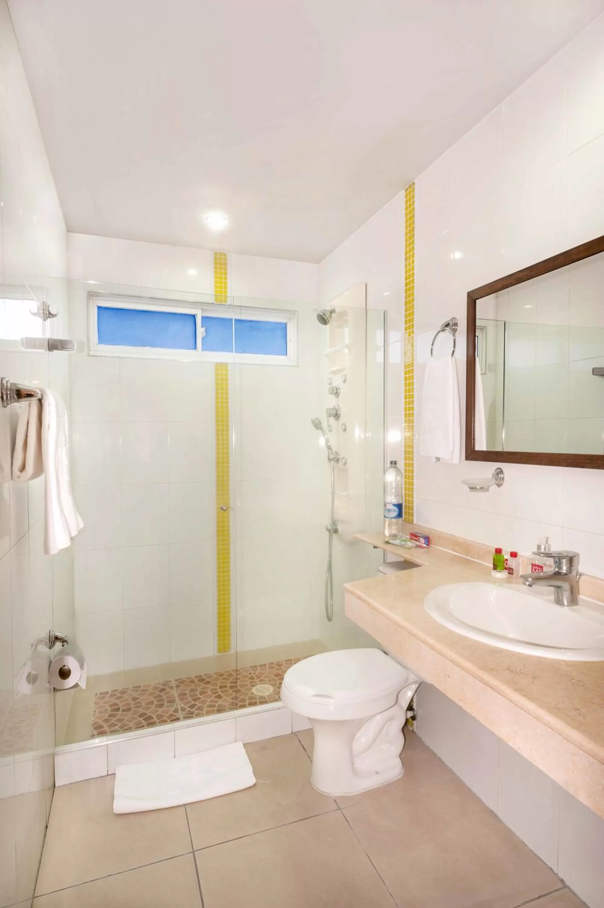 Bathroom in Basic Hotel Centenario by Hoteles MS