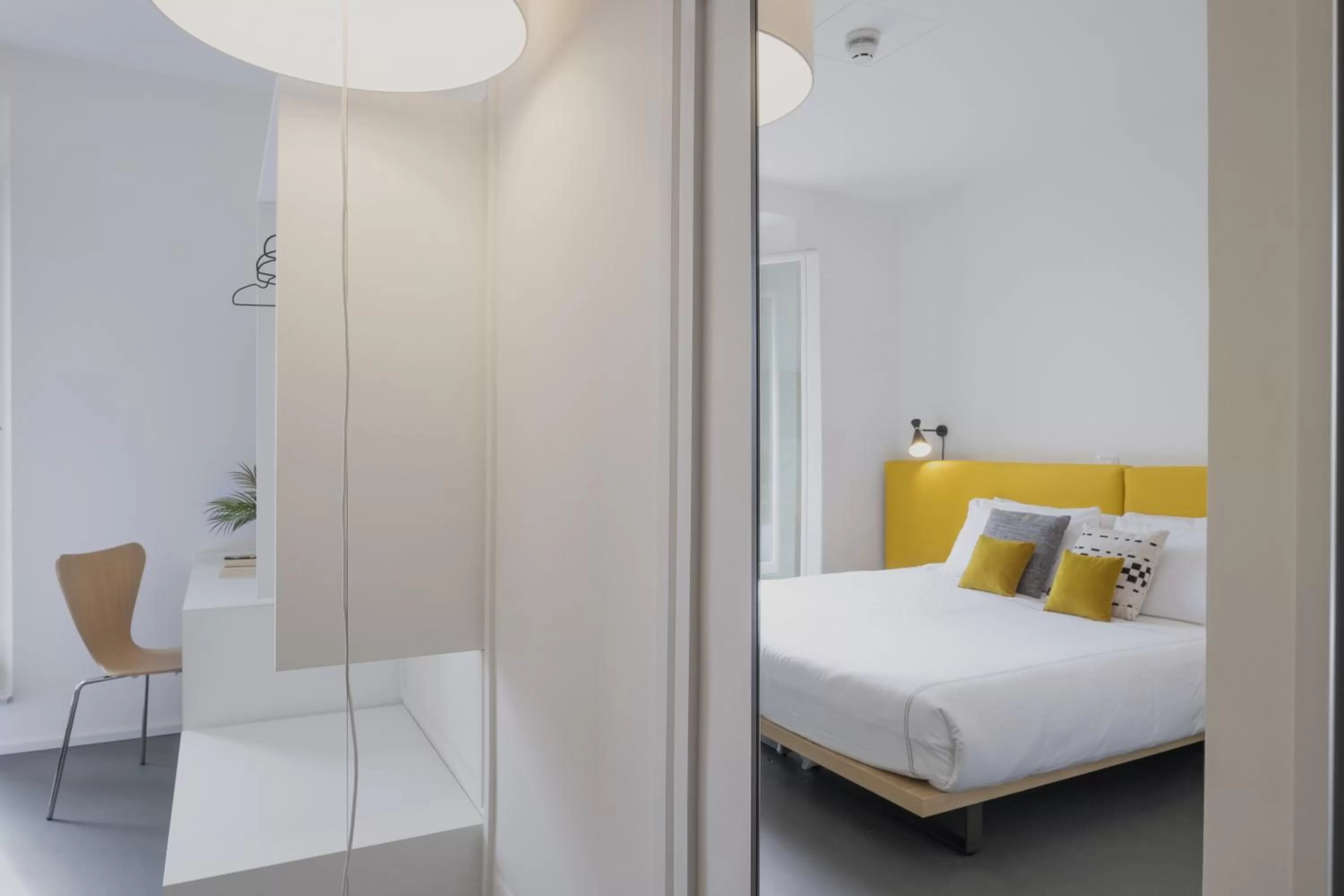 Decorative detail, Bed in Camplus Hotel Roma Centro