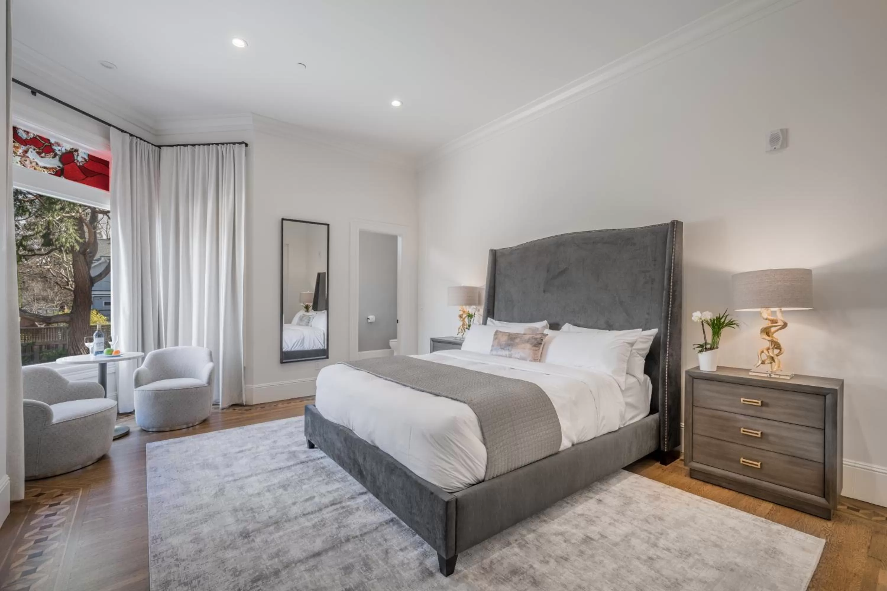 Bed in The George - Luxury Boutique Inn