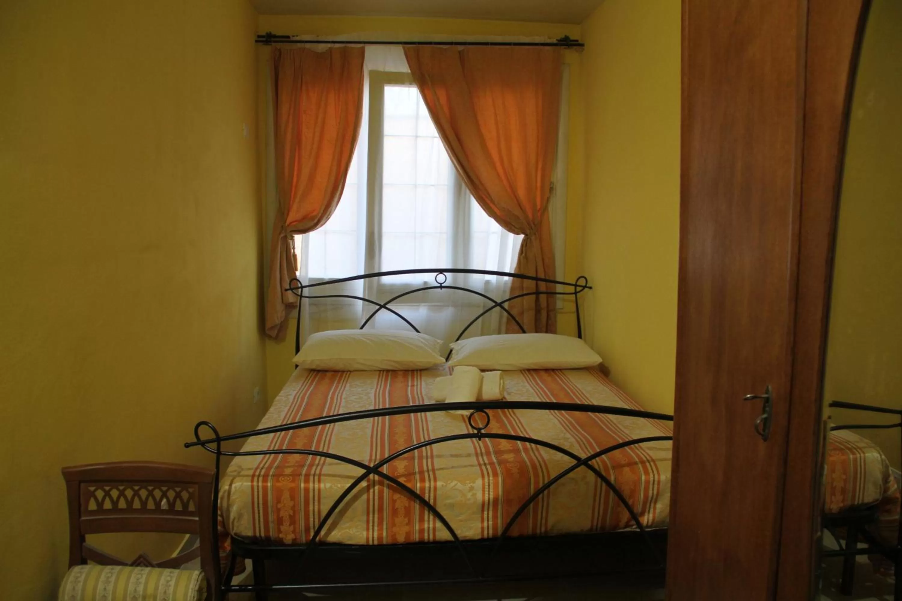 Bed in B&B Scipponate