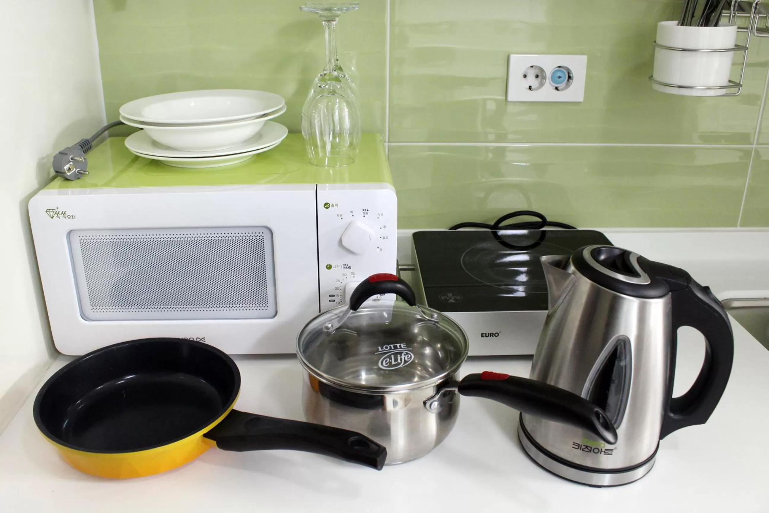 Photo of the whole room in Ever8 Serviced Residence