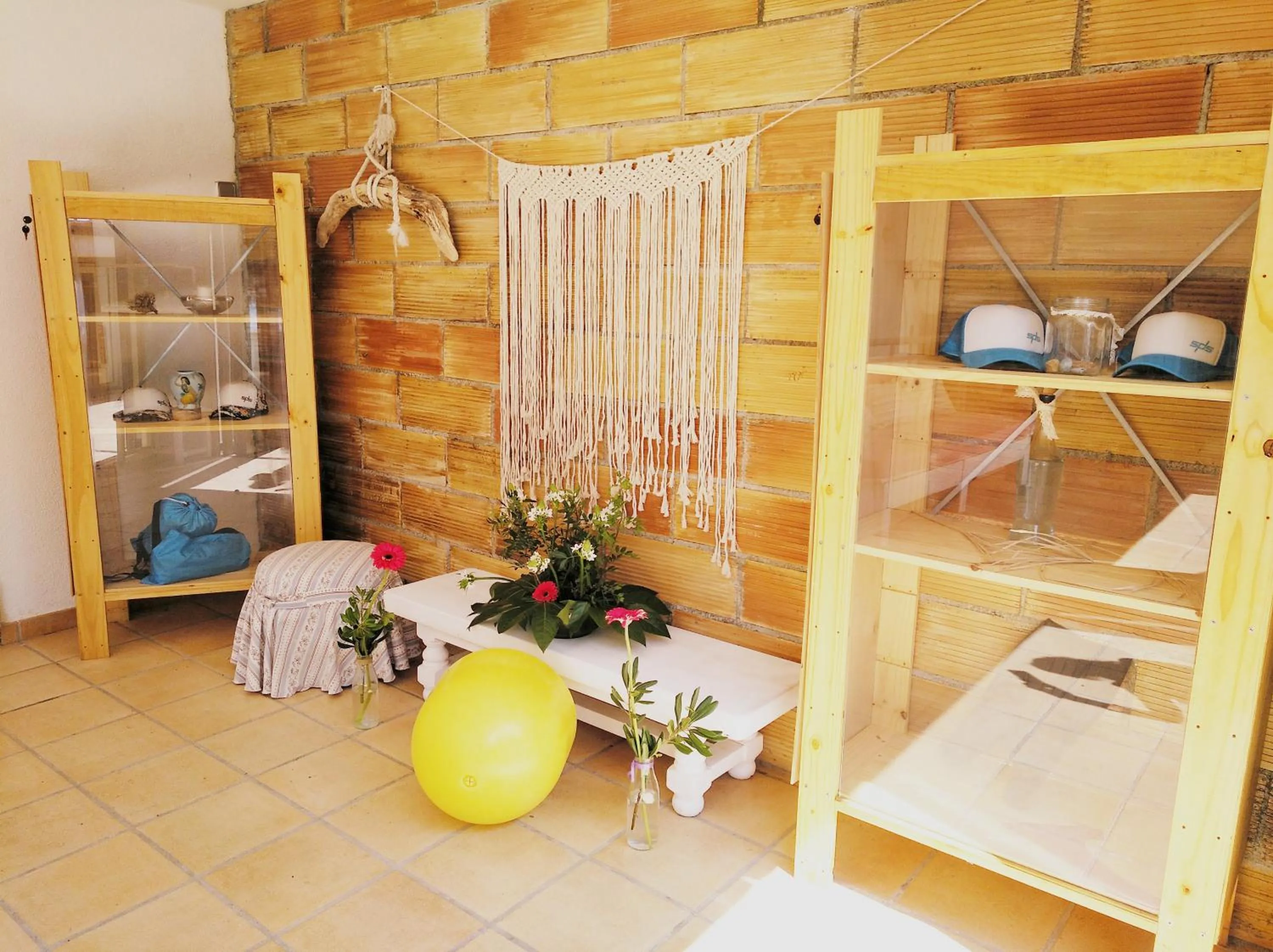 Snorkeling in Hotel Na Forana