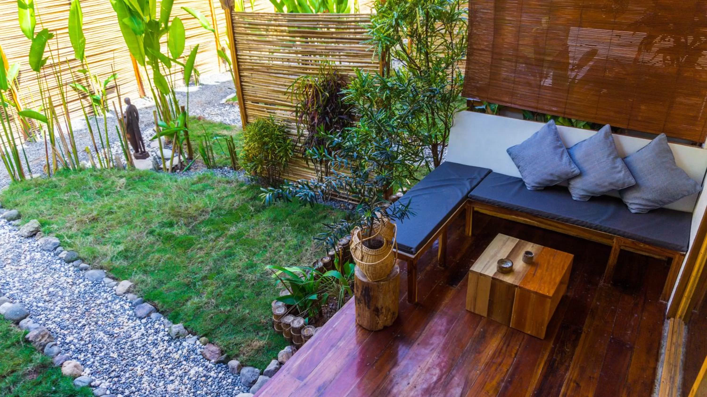 Garden in Focus Rooms