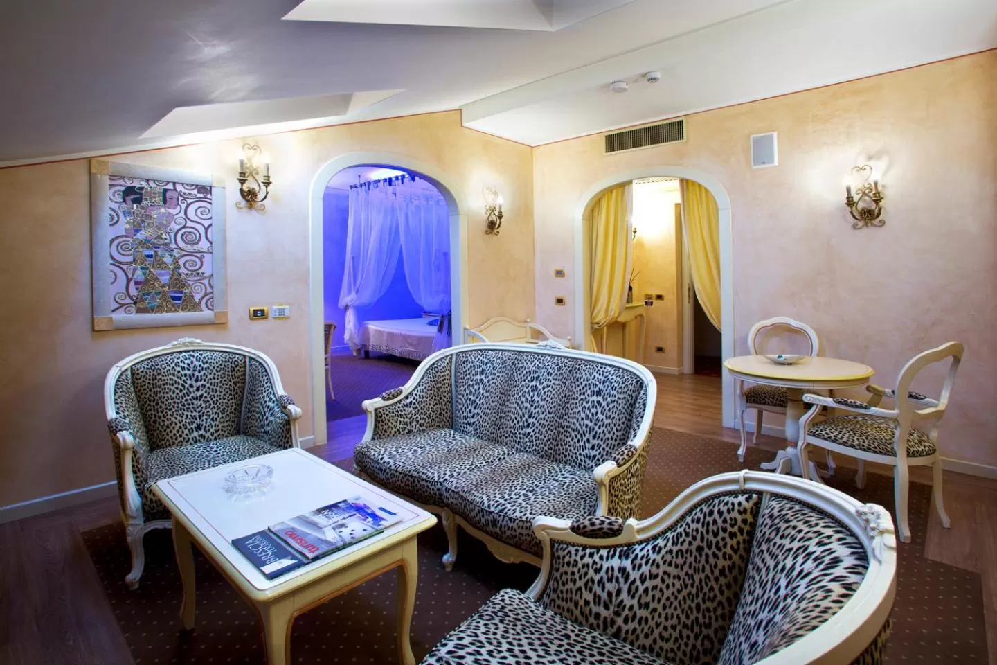 Vip's Motel Luxury Accommodation & Spa