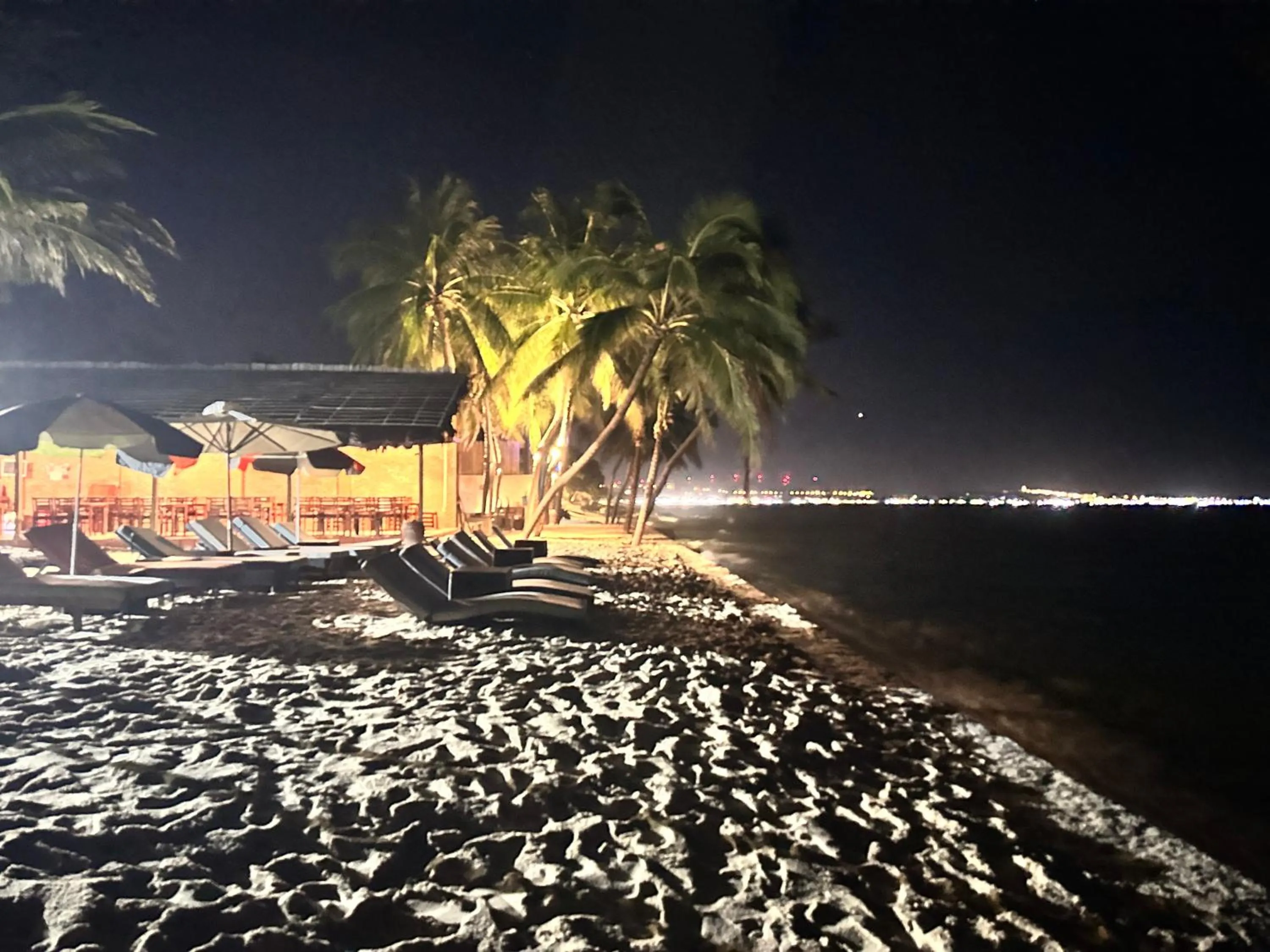 Beach in Ananda Resort