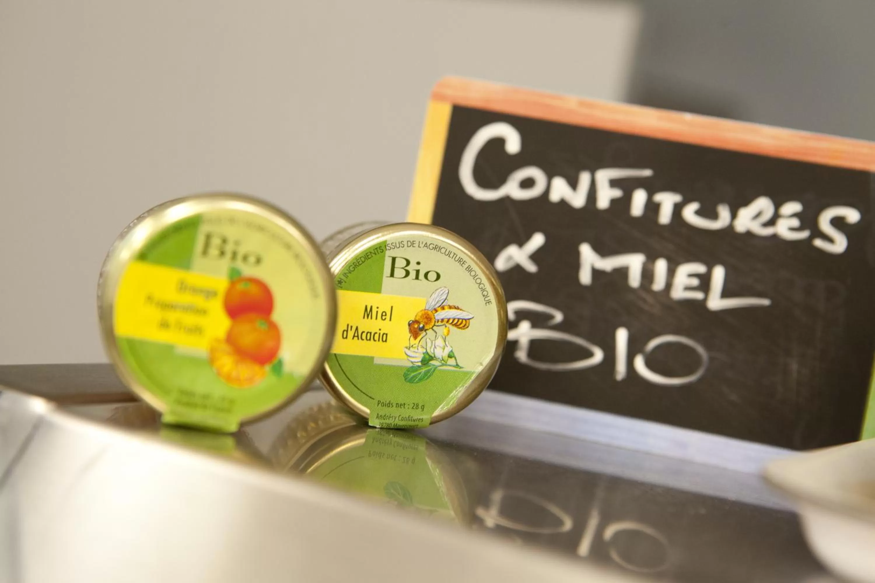 Food in Logis Hôtel Duquesne