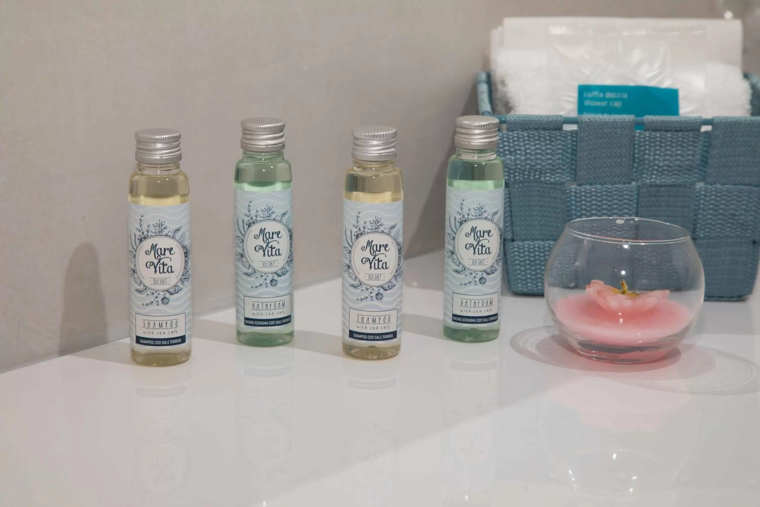 Shower in Le Quattro Stagioni - Rooms & Suites