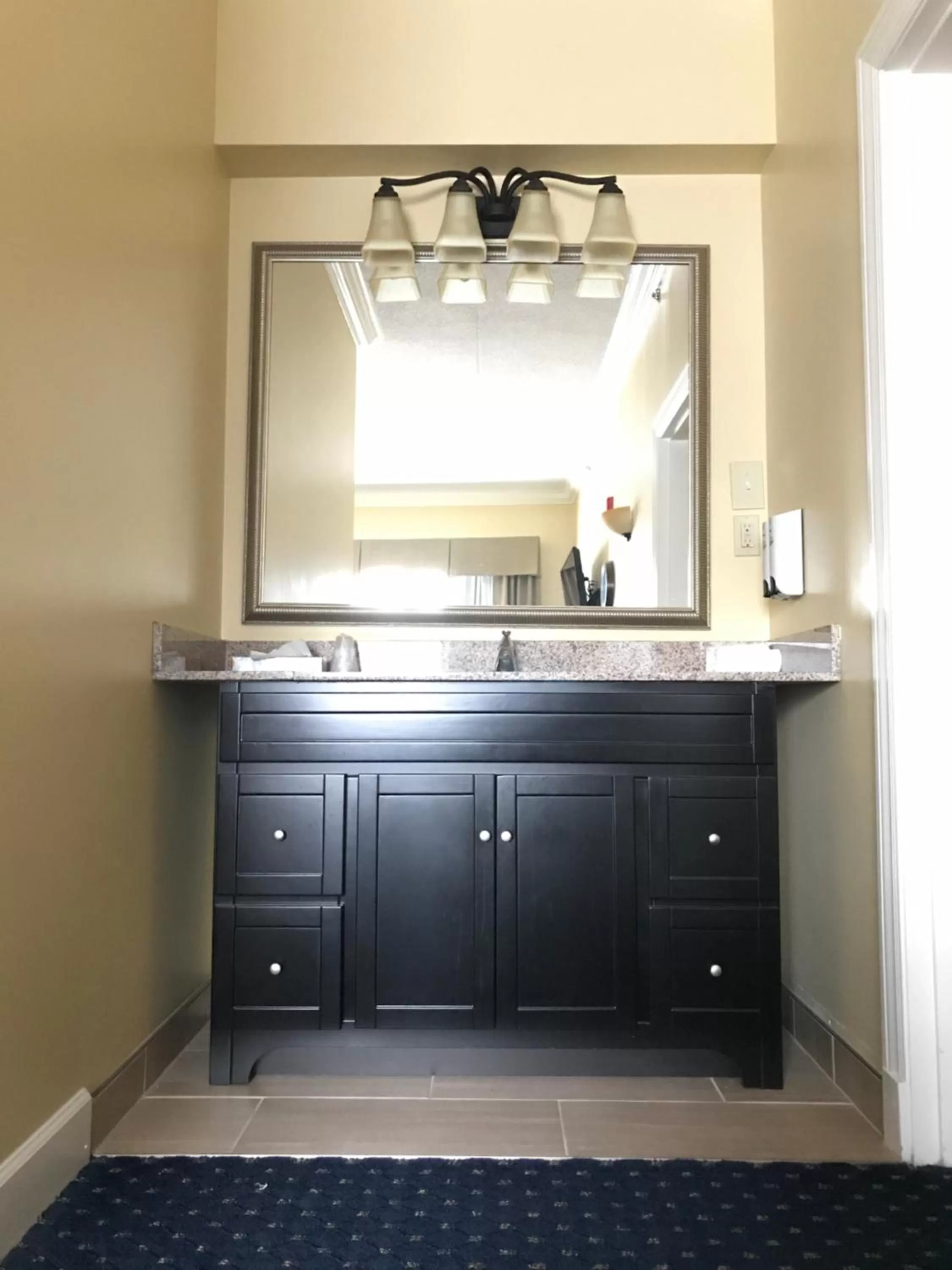 Living room in Asbury Inn & Suites