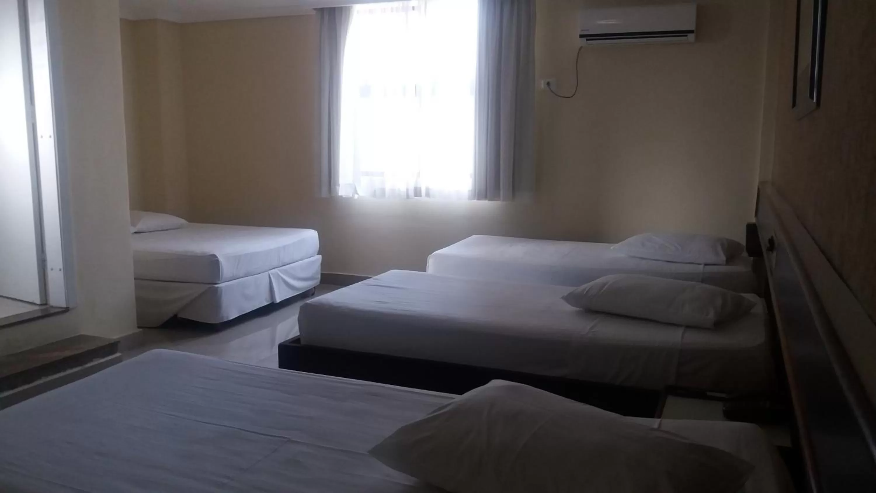 Bed in Hotel Estação Express