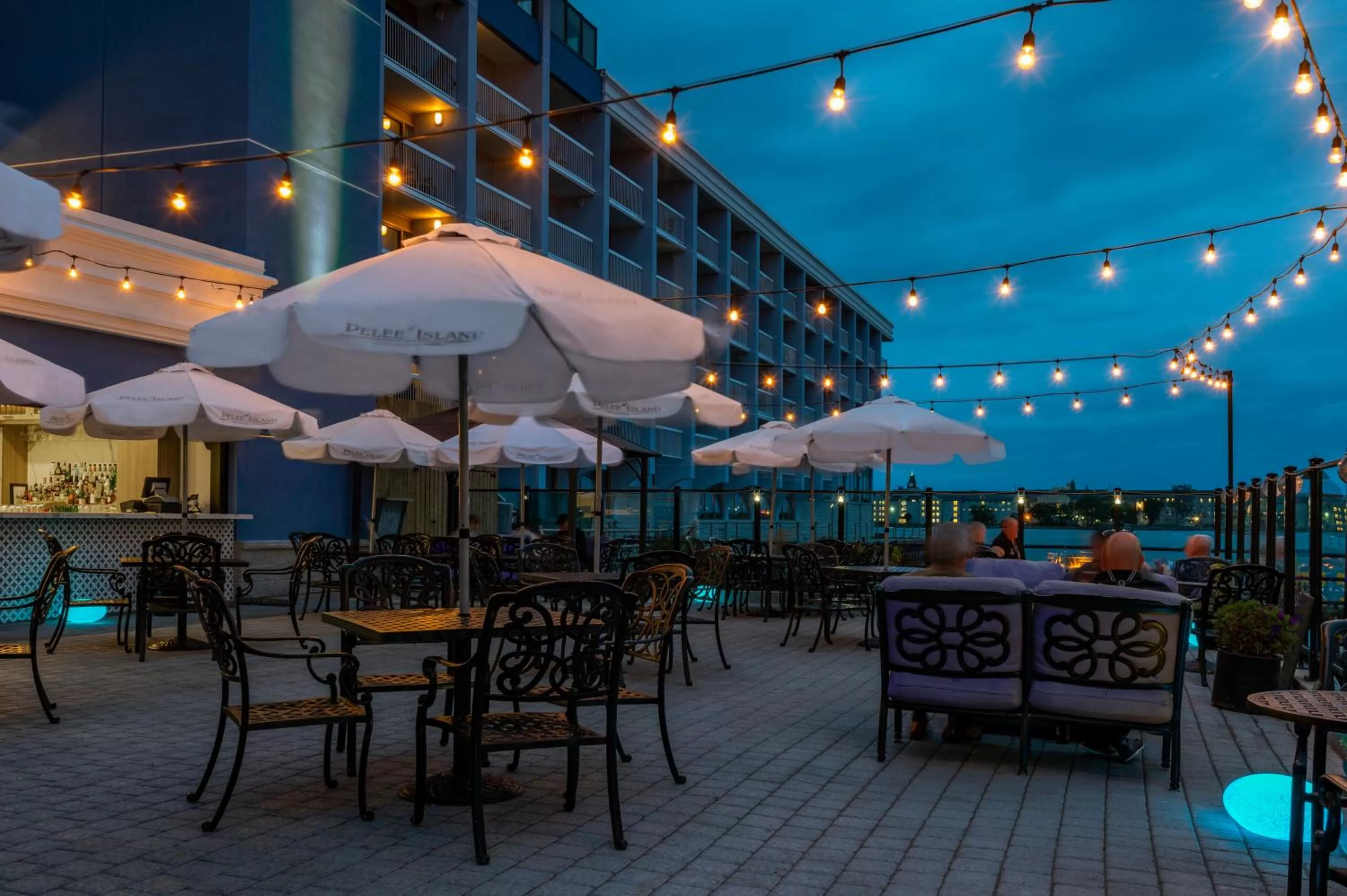 Restaurant/places to eat in Holiday Inn Kingston - Waterfront by IHG