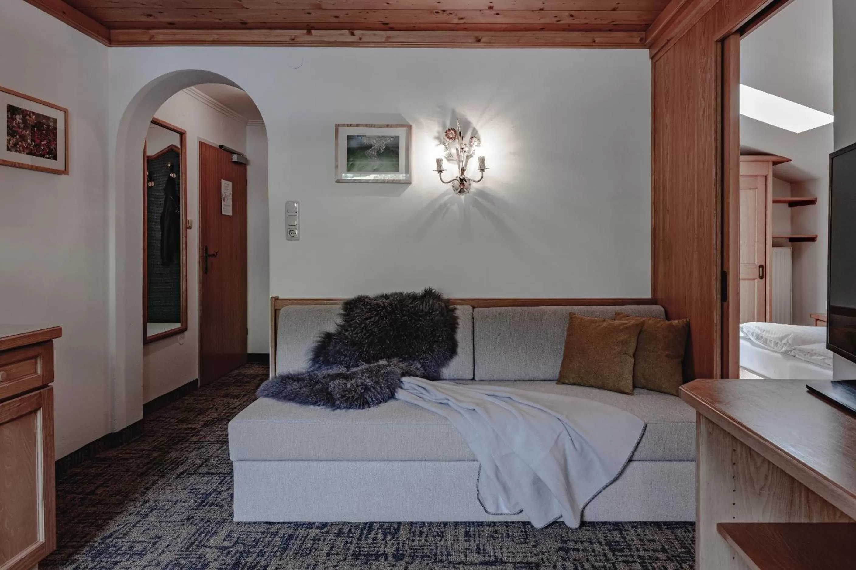 Photo of the whole room, Bed in Appartements KATHRIN