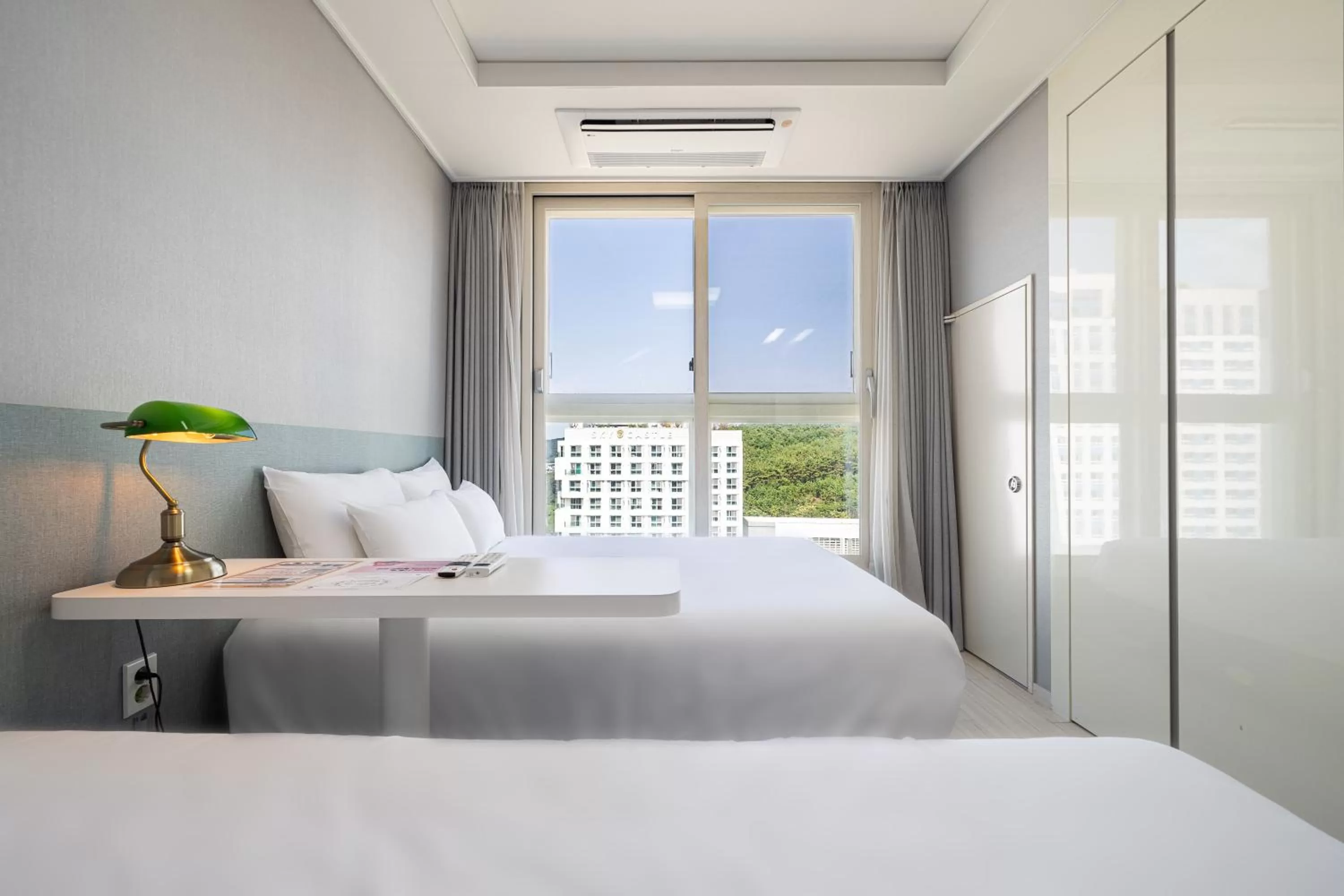 Bed in GL City Hotel Incheon Airport