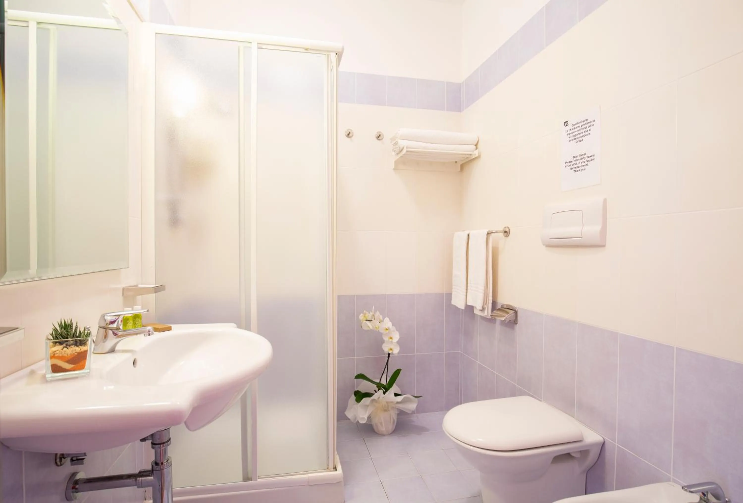 Bathroom in Hotel Delle More