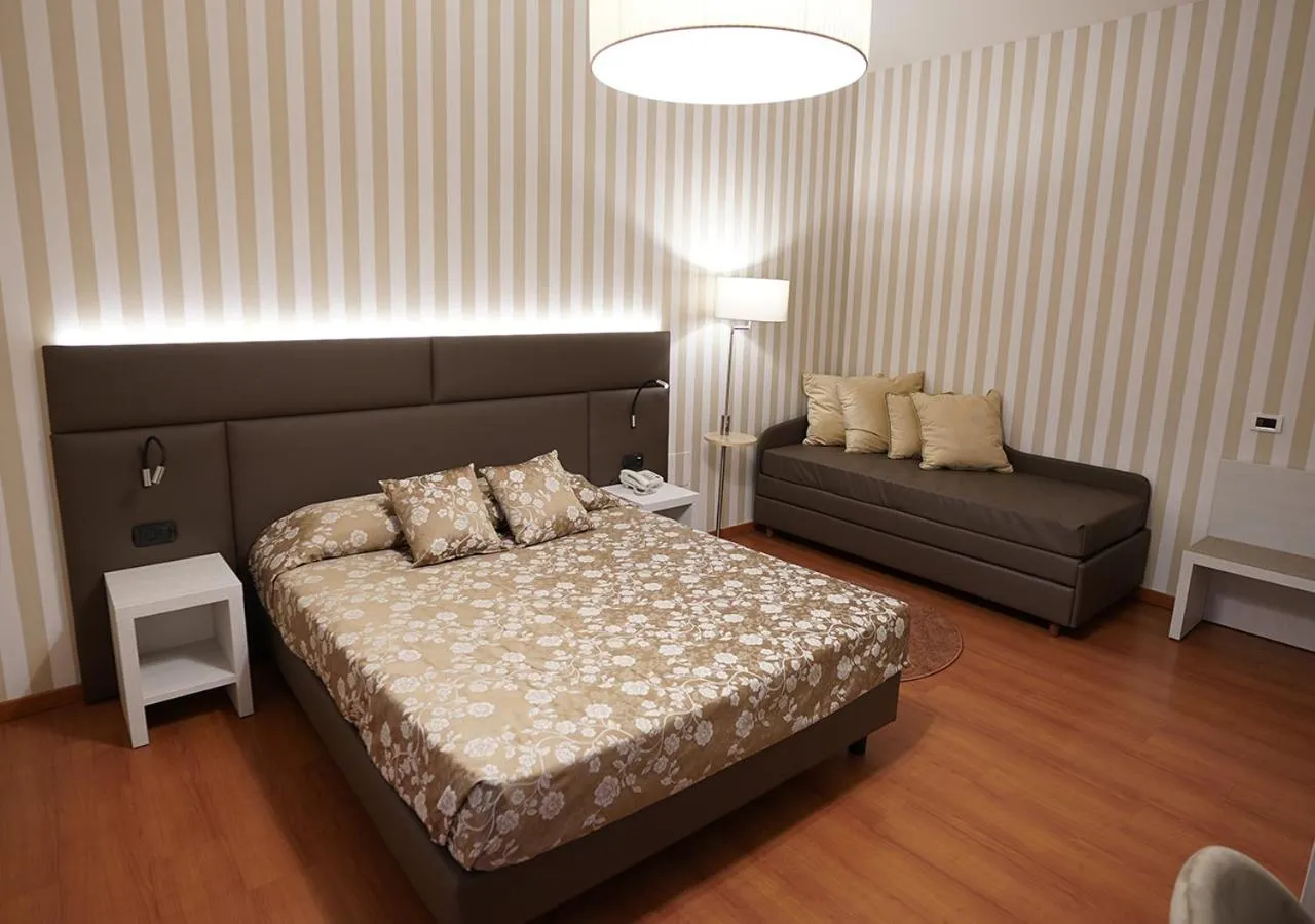 Bed in Hotel Continentale