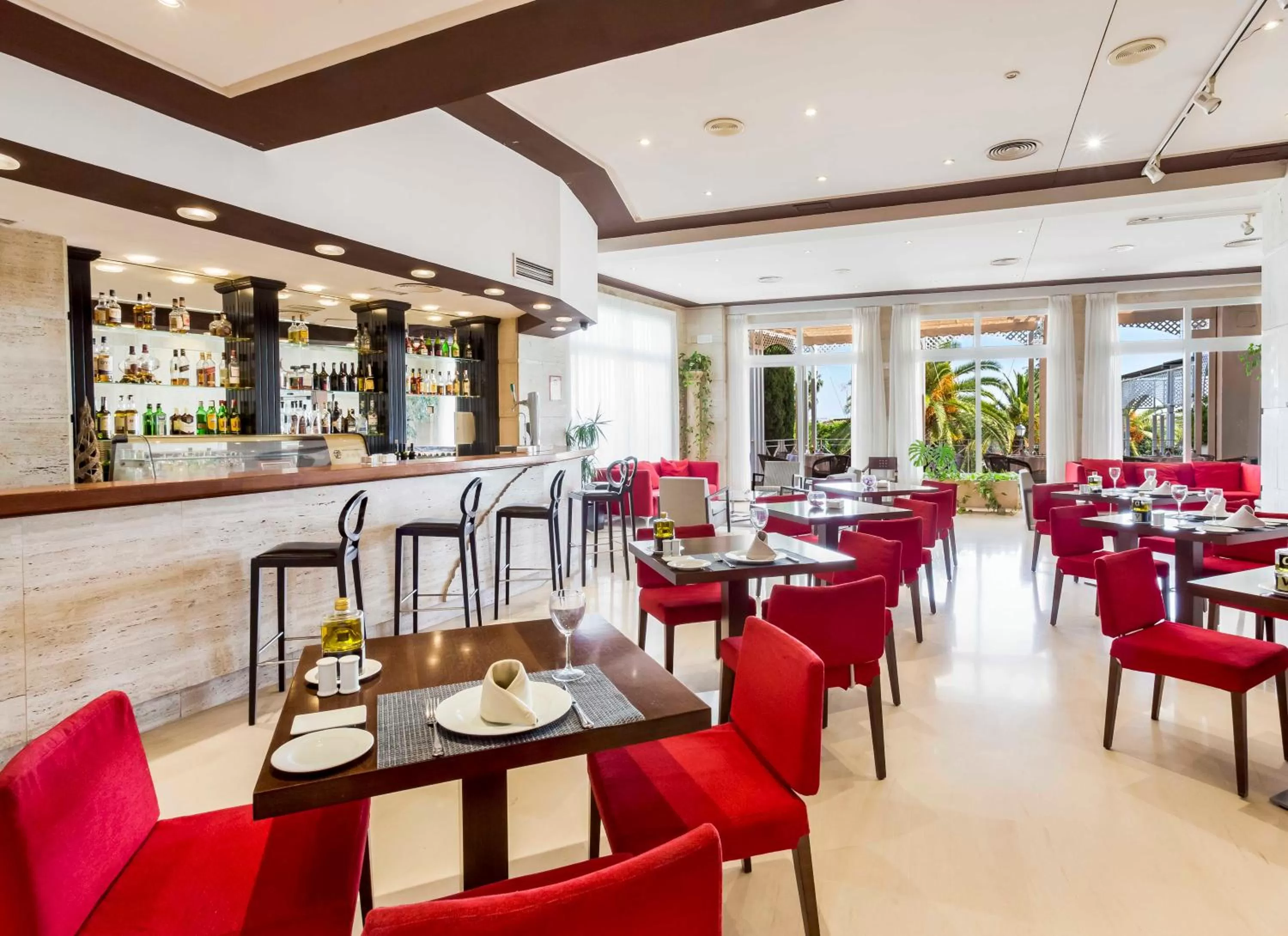 Lounge or bar in Exe Las Adelfas