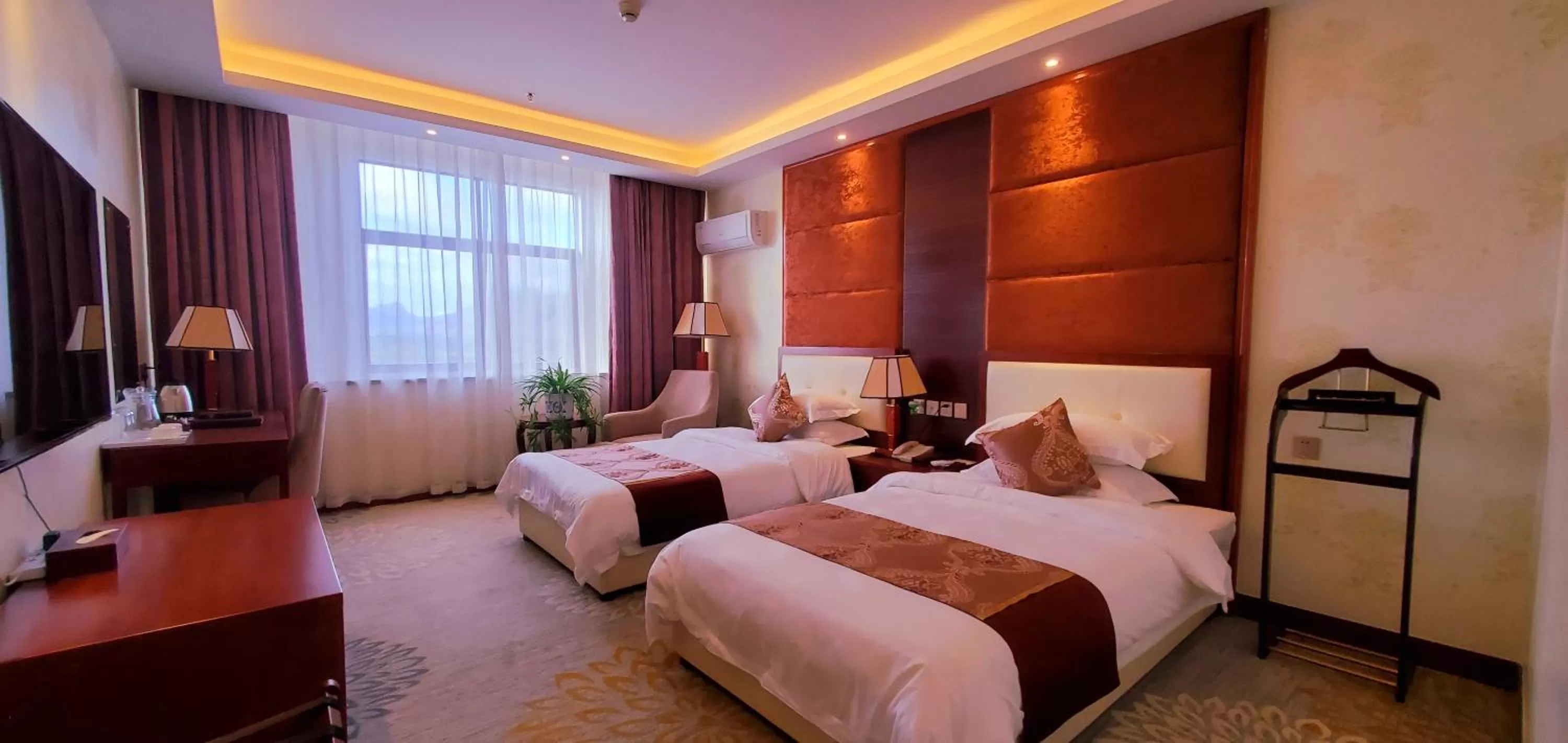 Bedroom in Golden Peacock Hotel Blantyre