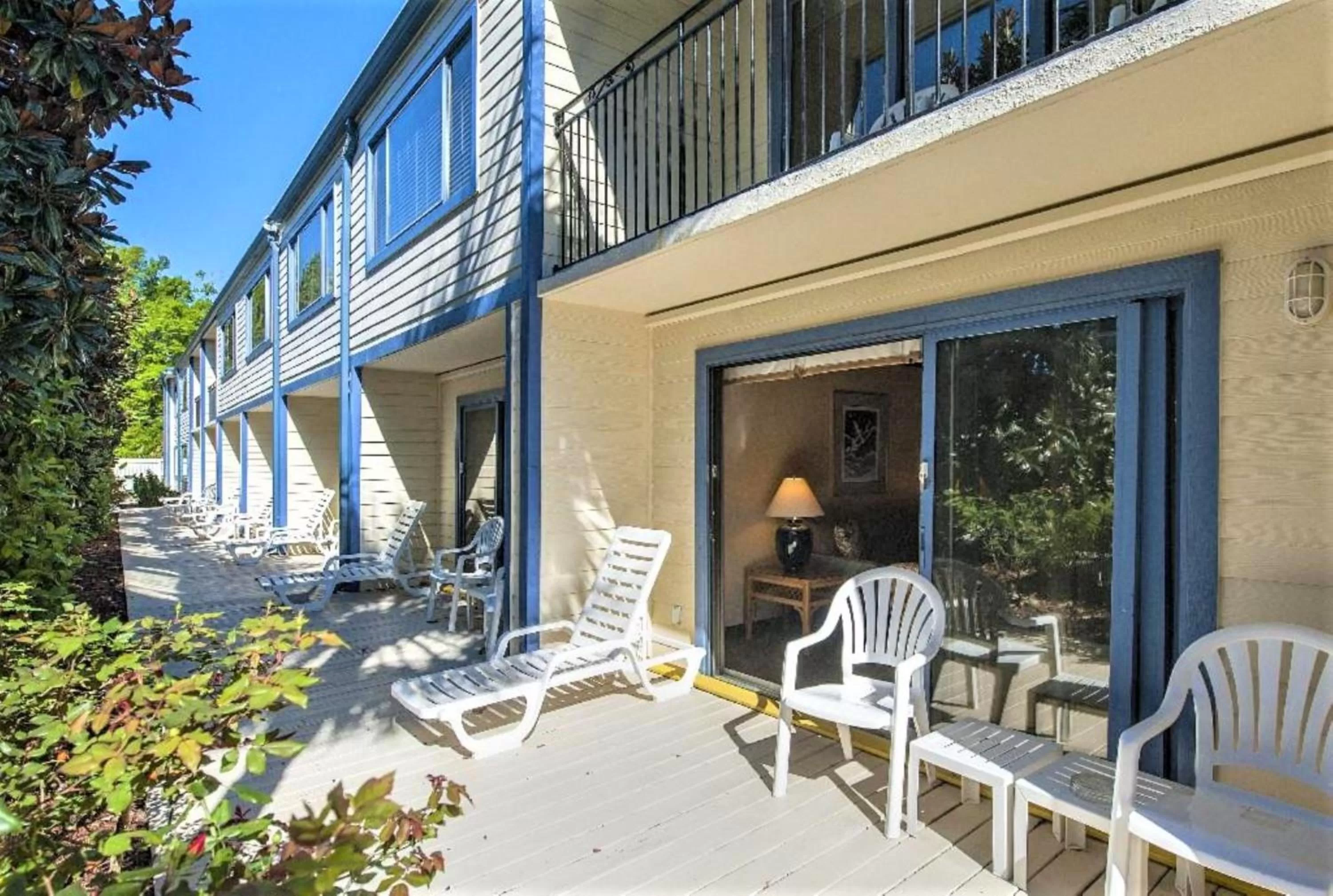 Property building in Royal Holiday Beach Resort