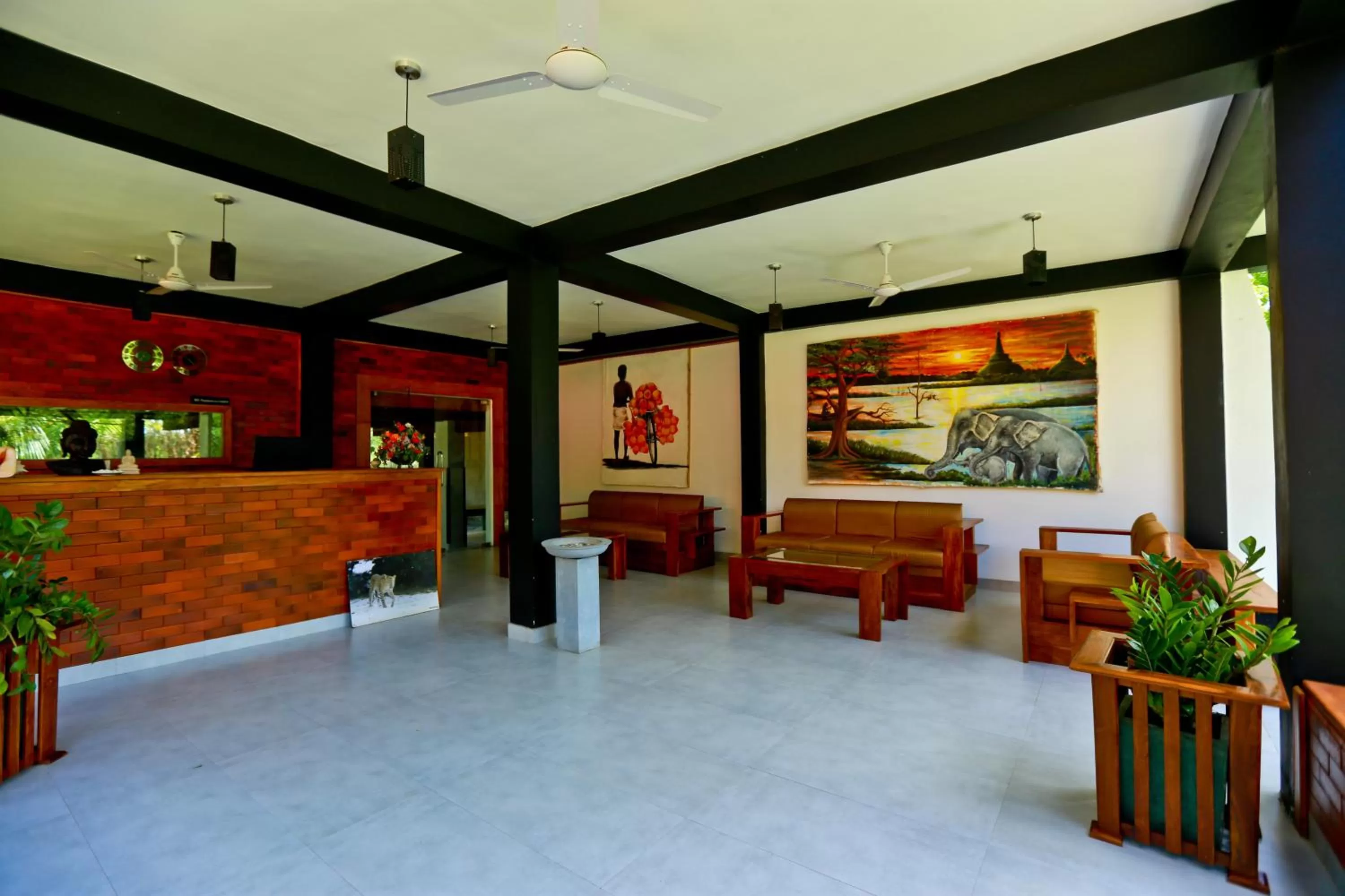 Property building in Eco Hotel Black & White - Anuradhapura