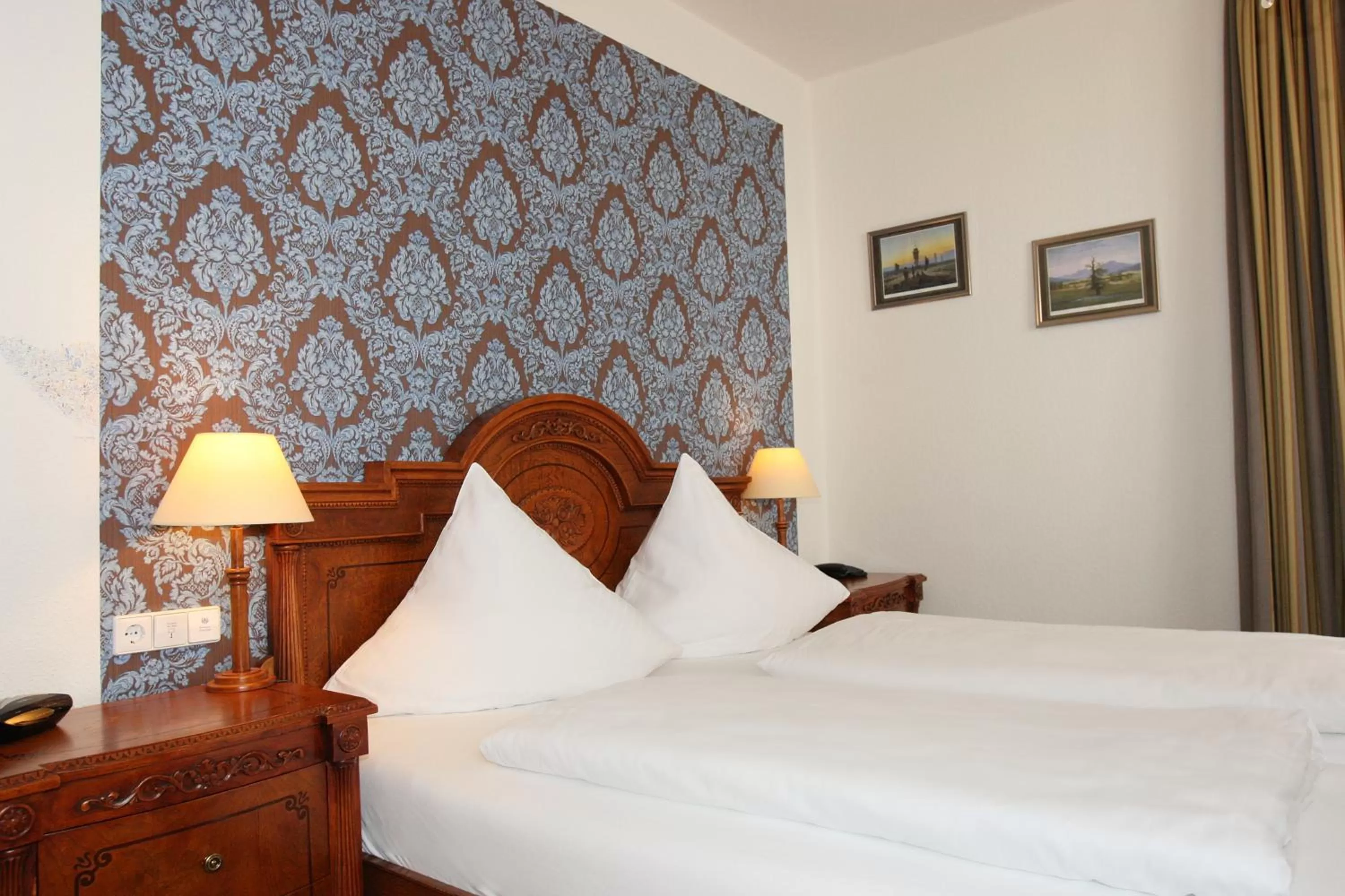 Bed in Hotel Rathausglöckel