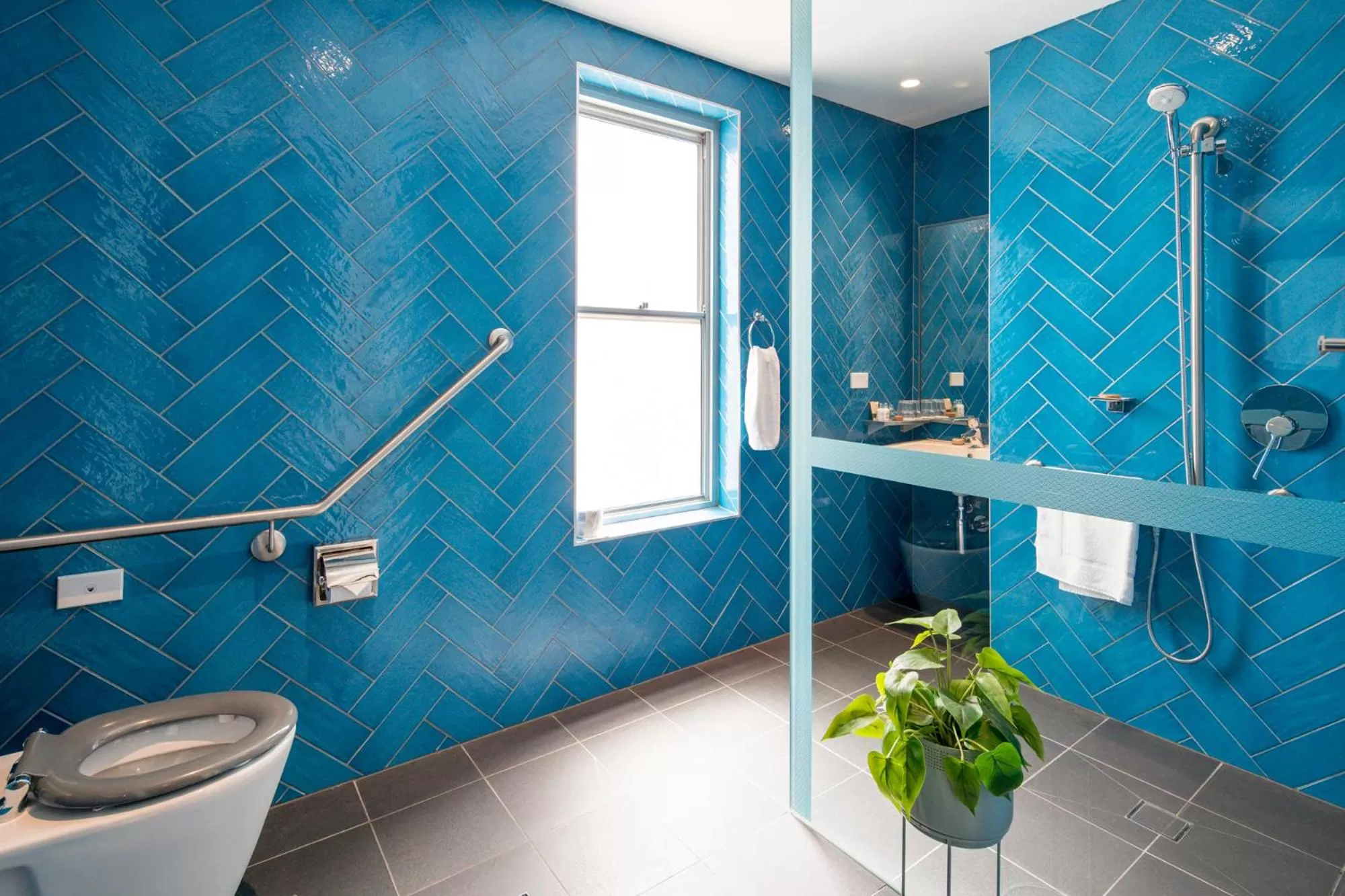 Toilet in Mrs Banks Hotel