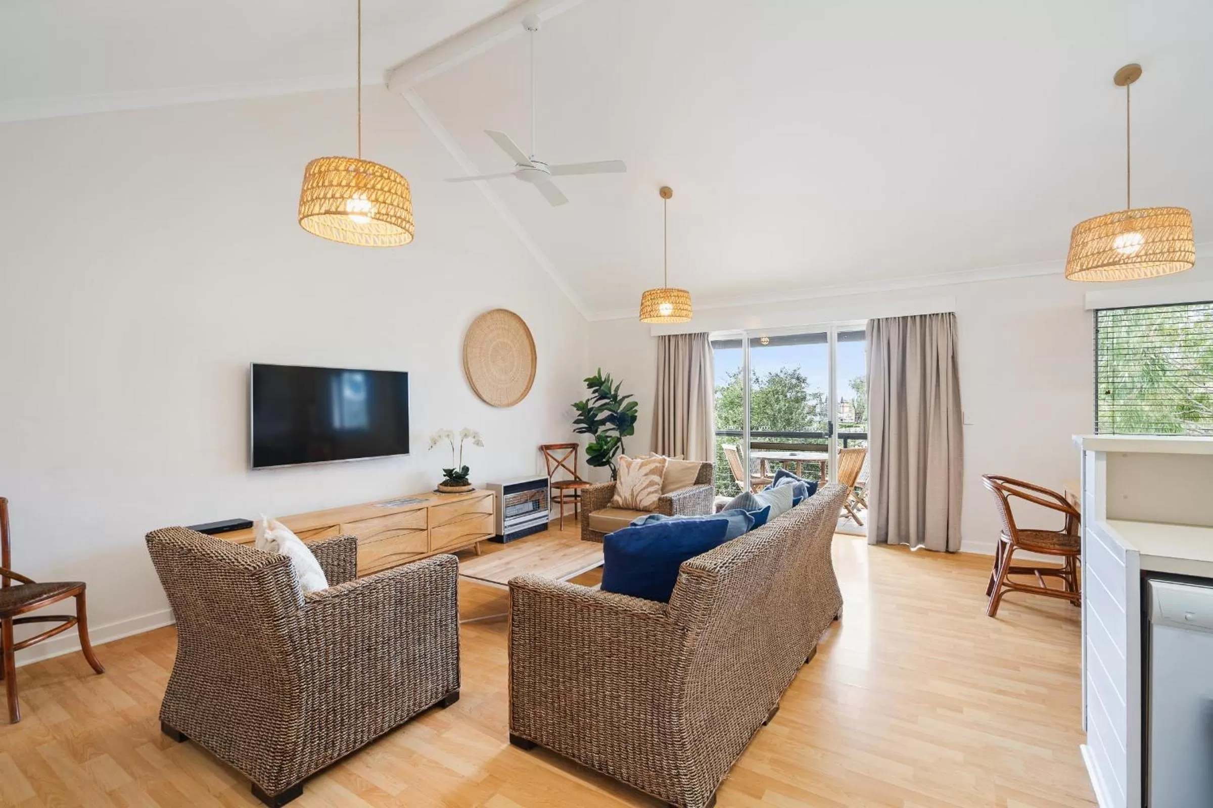 Bay Village Dunsborough