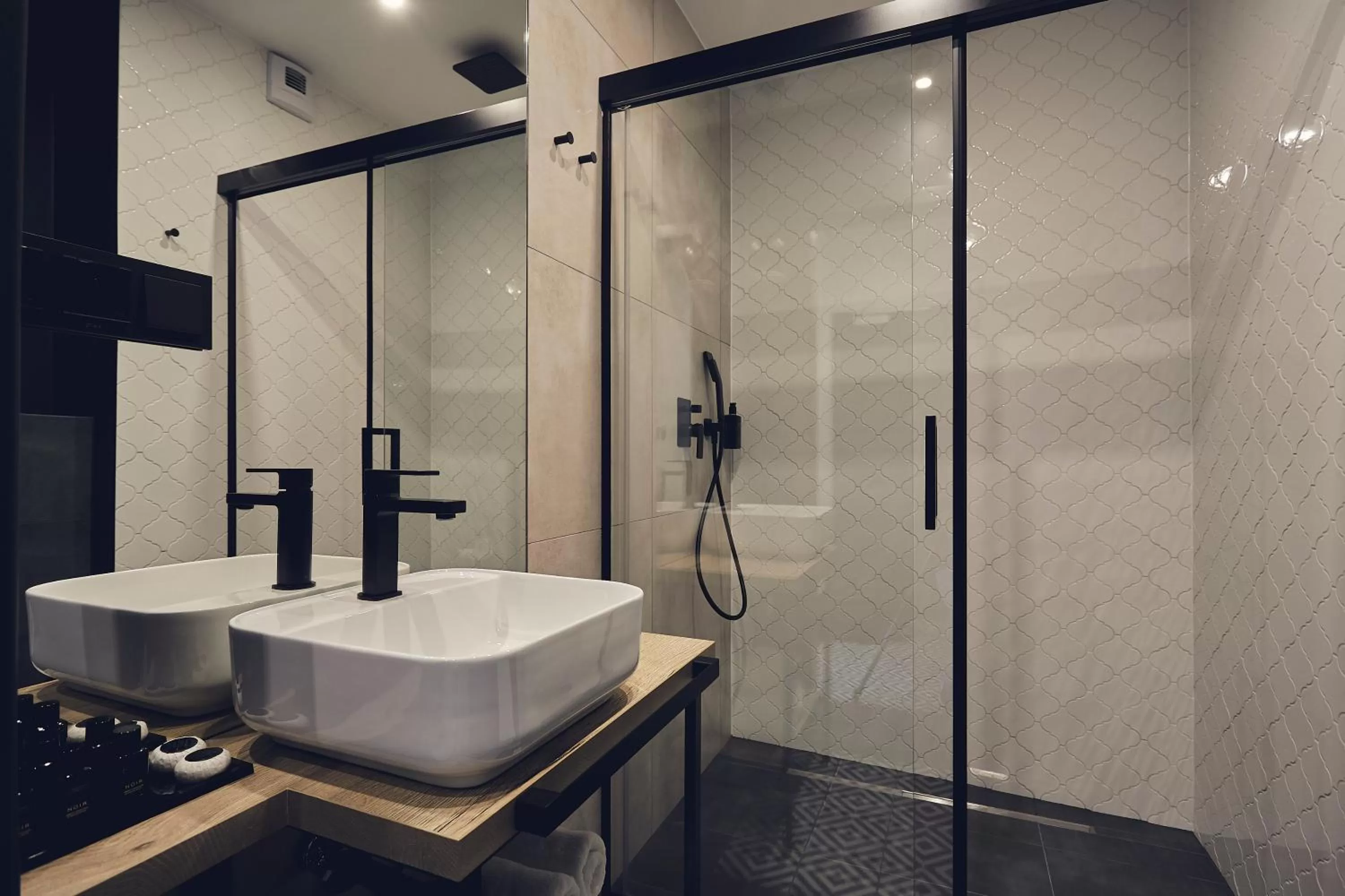 Shower in The Bridge Suites Hotel