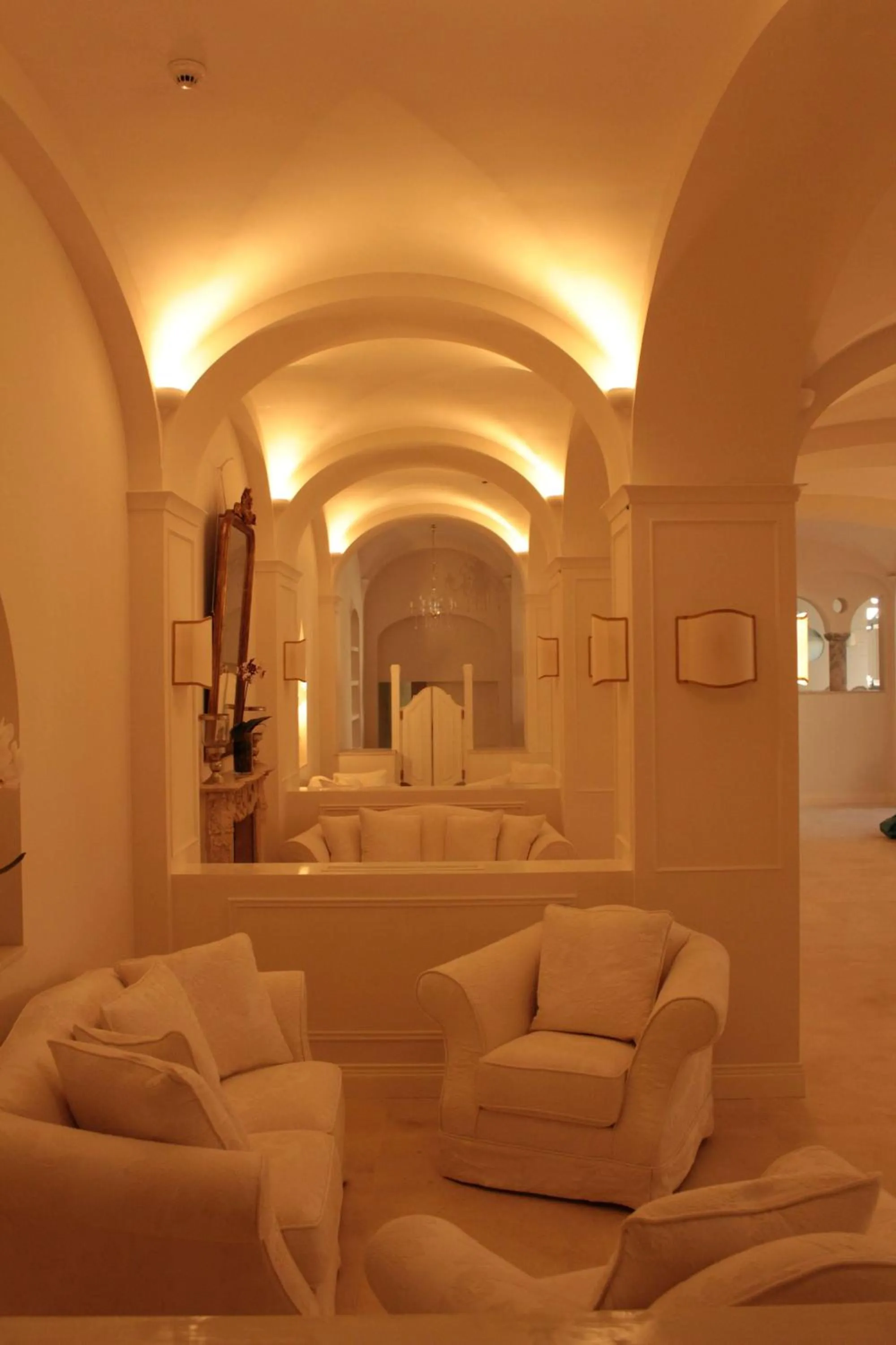 Seating area in Minori Palace