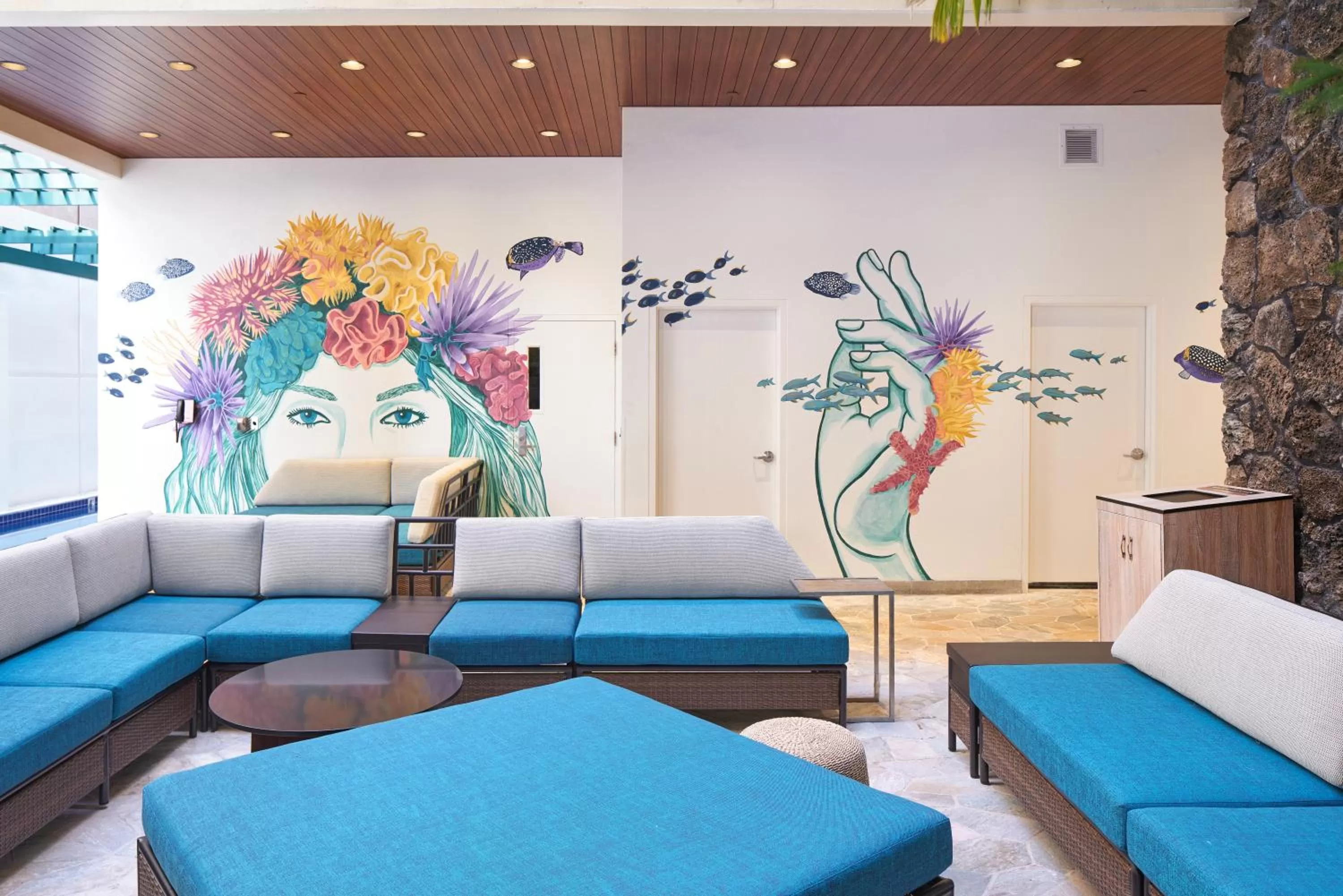 Inner courtyard view in Waikiki Malia