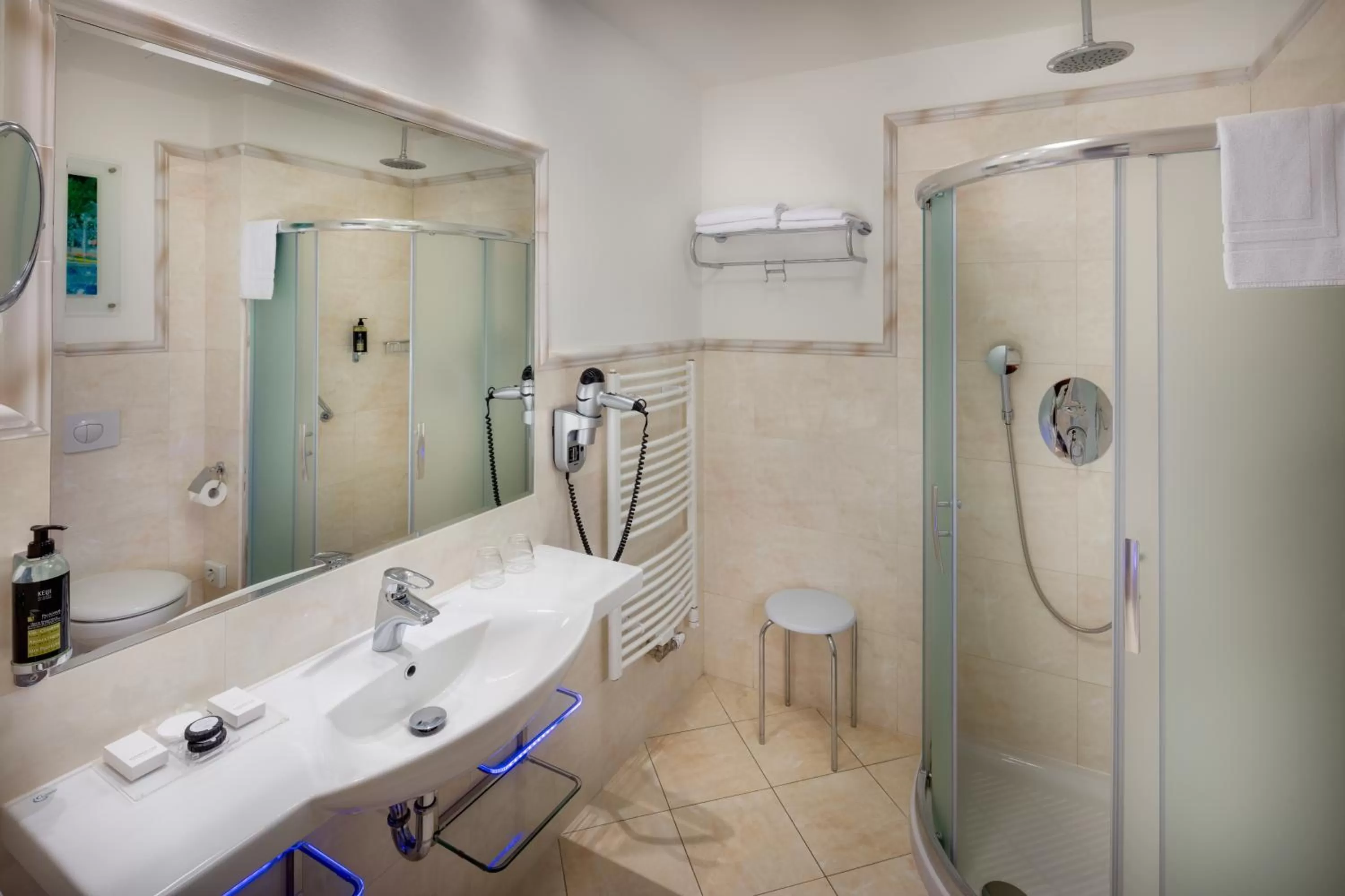 Shower in Ensana Hvězda - Imperiál - Neapol