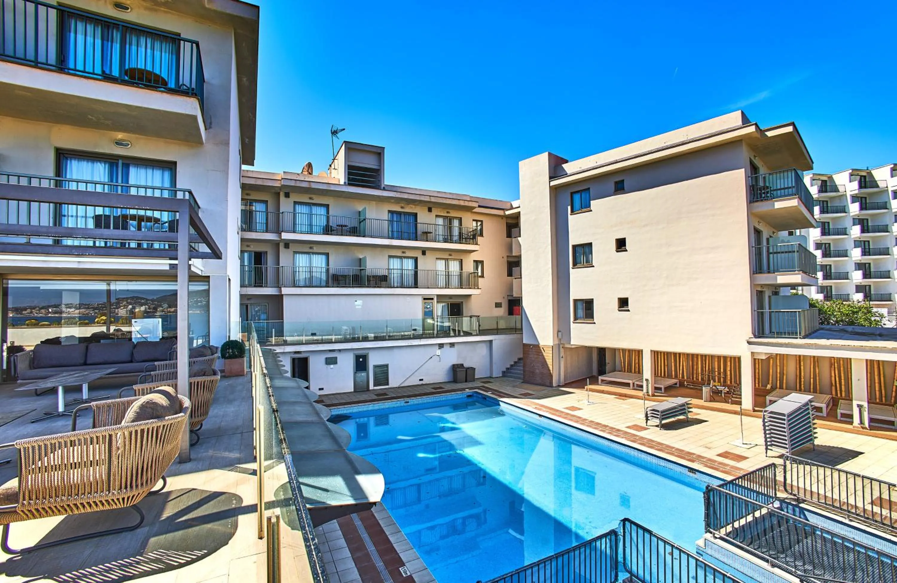View (from property/room), Swimming Pool in Alua Palmanova Bay