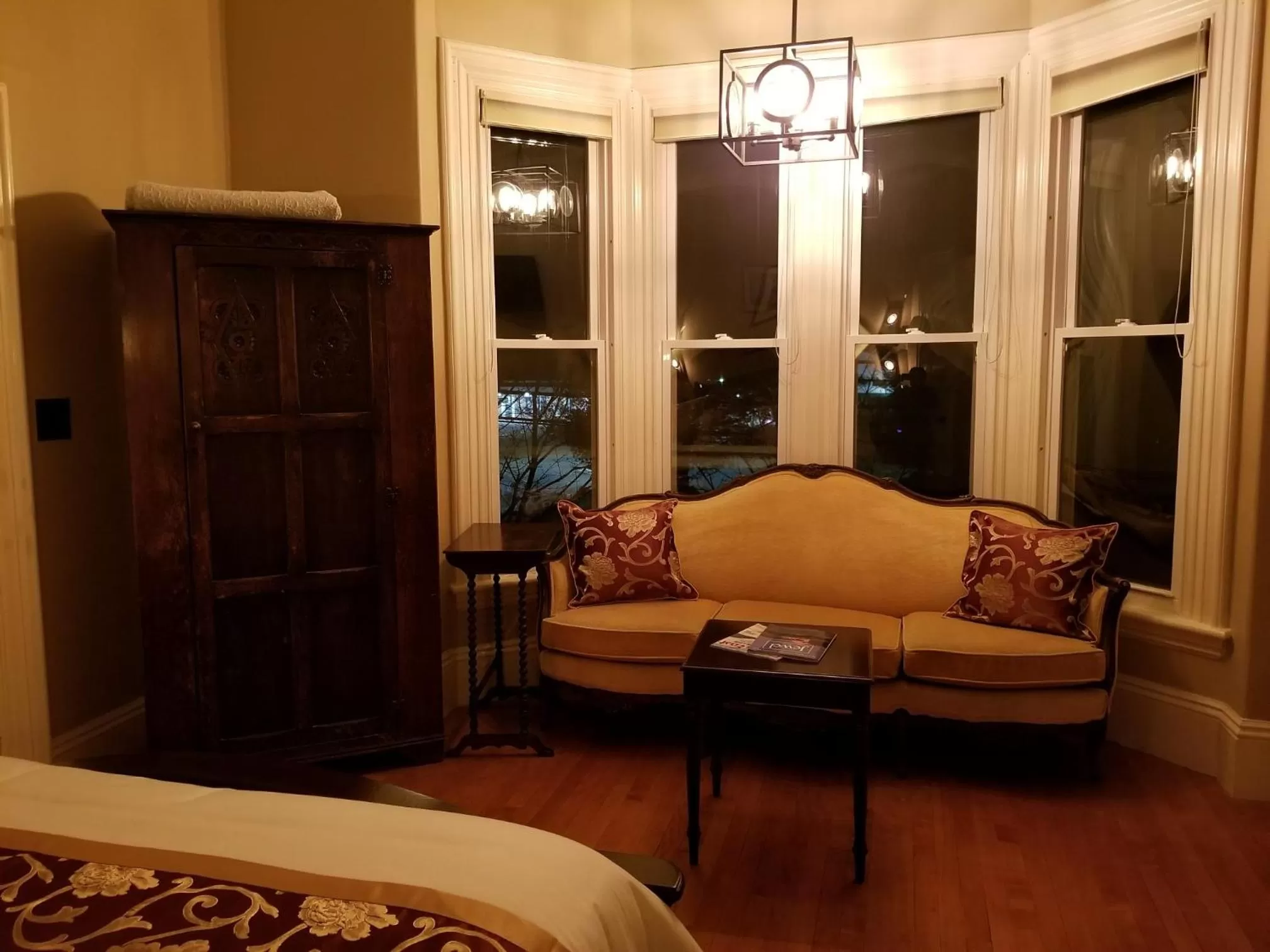 Bed in Blackberry Inn