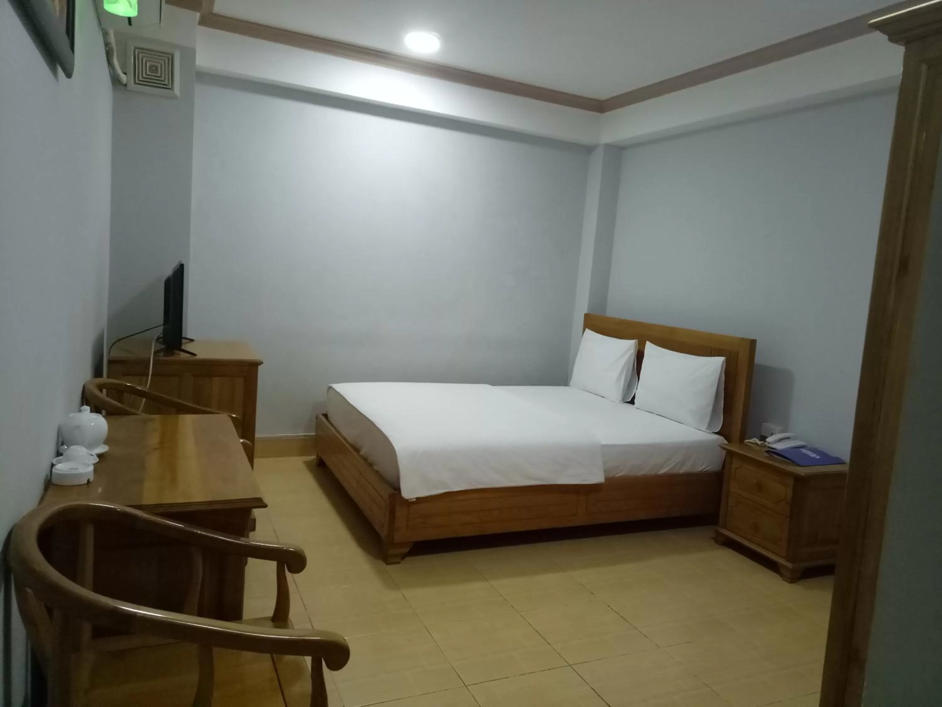 Khách sạn Phú An