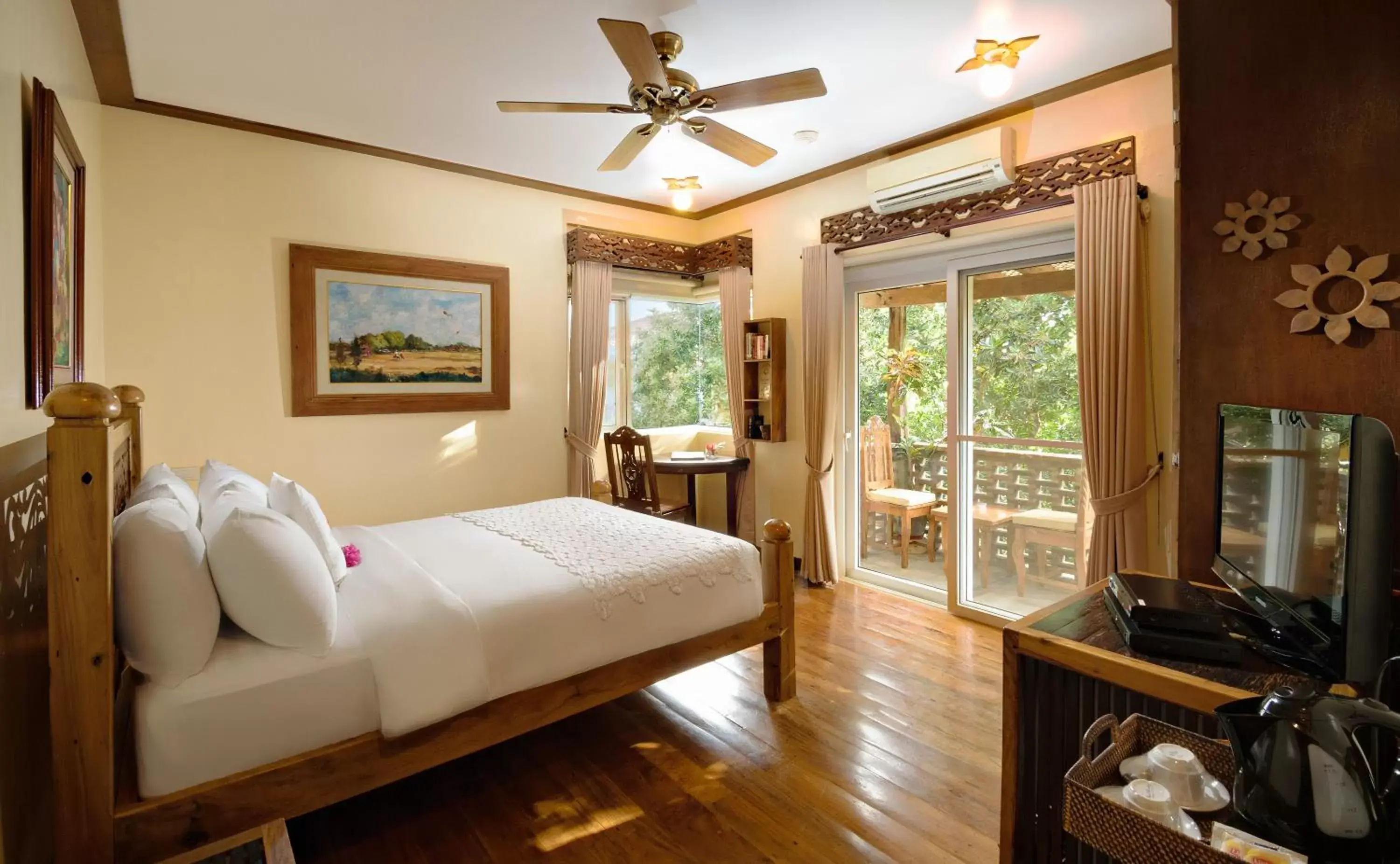 Deluxe Queen Room in Amarela Resort Deluxe Queen Room in Amarela Resort