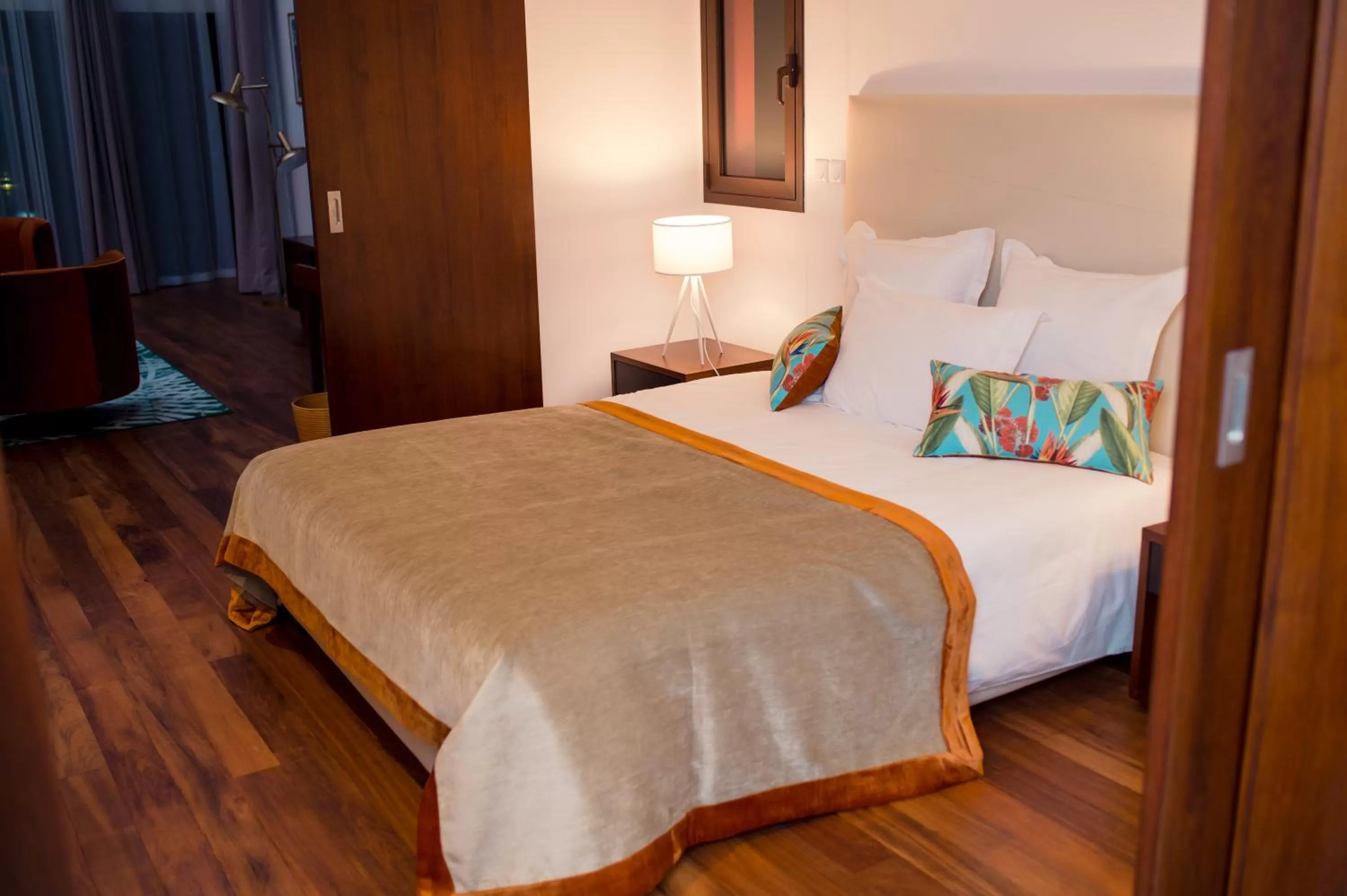 Bedroom, Bed in La Varangue