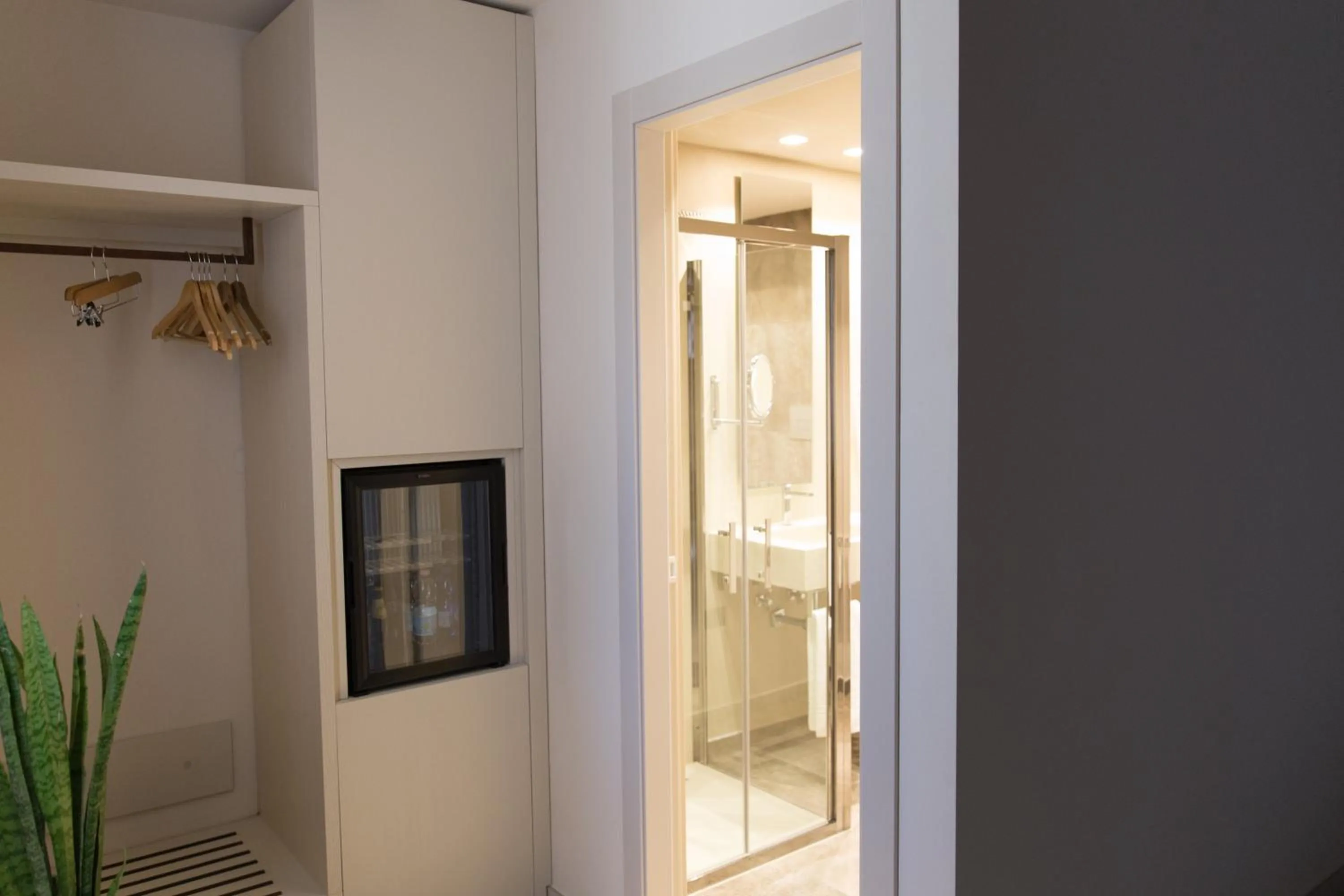 Shower in Best Western Plus Hotel Terre di Eolo