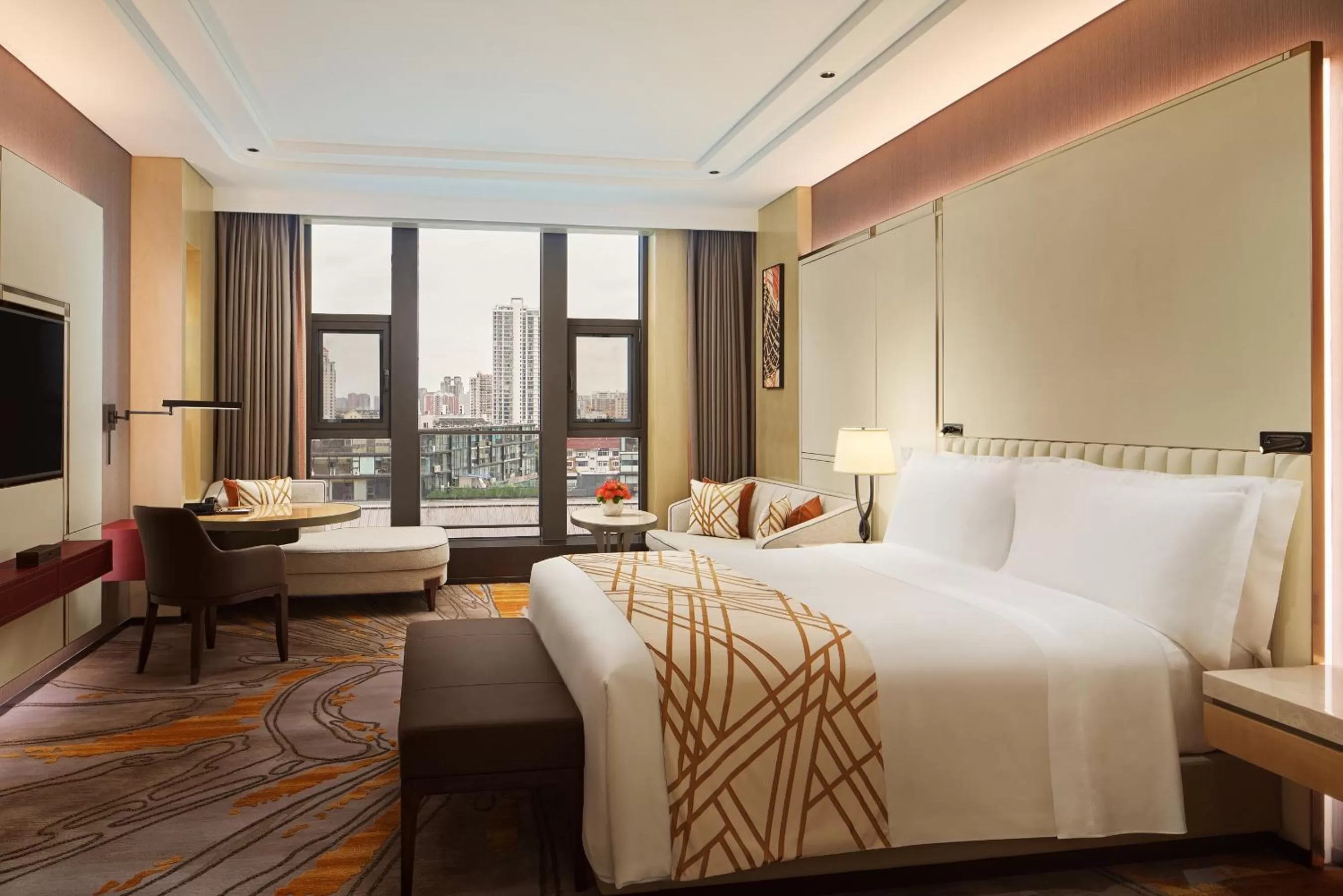 Photo of the whole room, Bed in Conrad Tianjin
