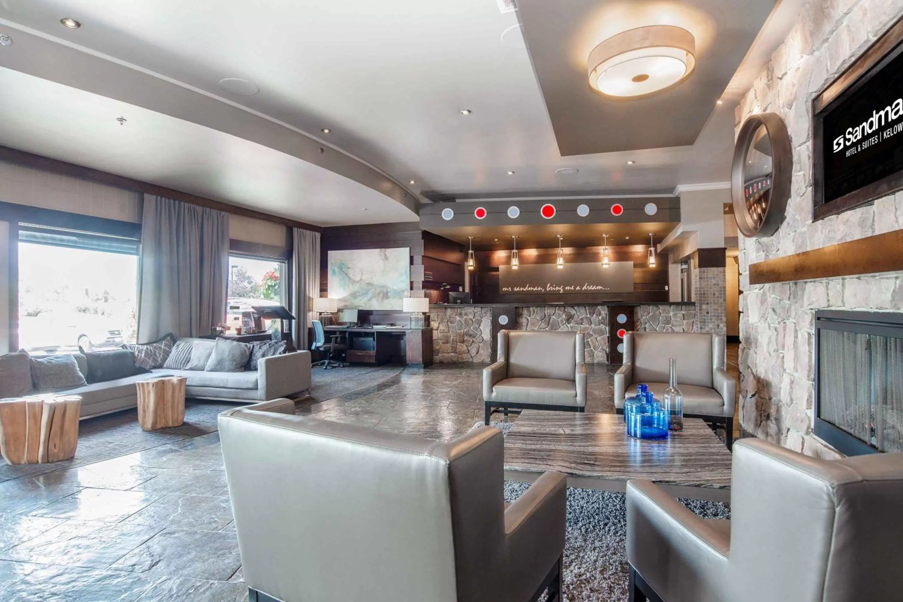 Lobby or reception in Sandman Hotel & Suites Kelowna