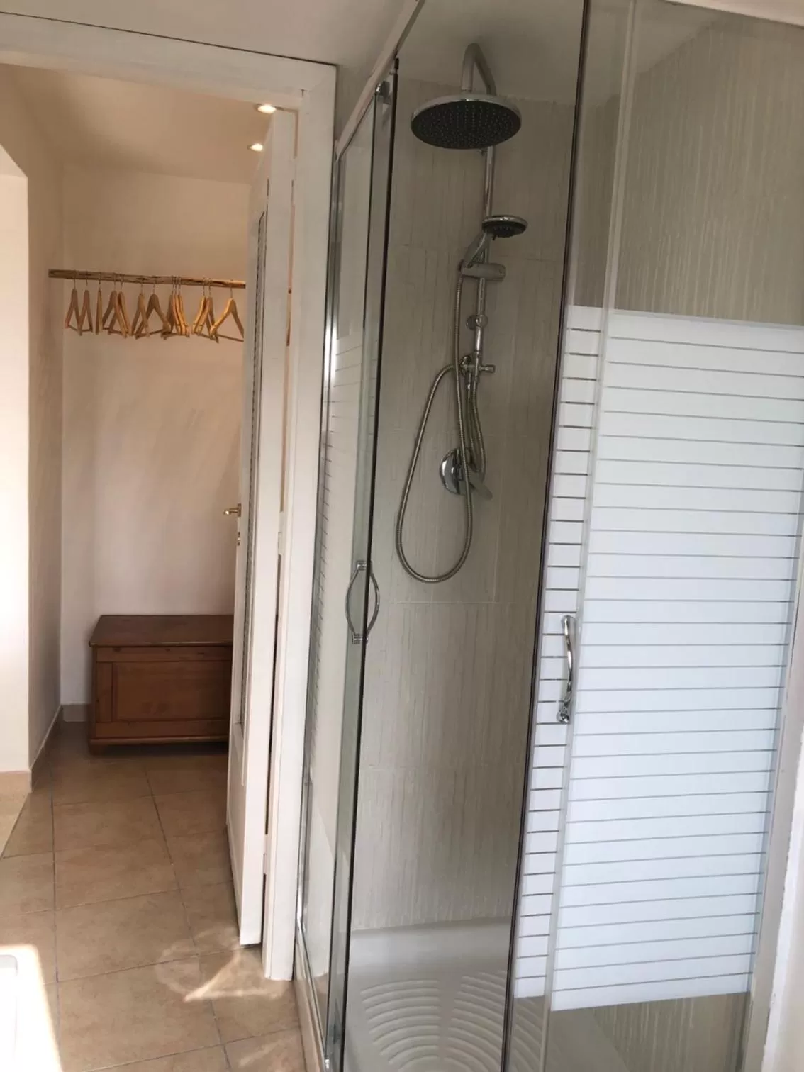 Shower, Bathroom in B&B Fashion style