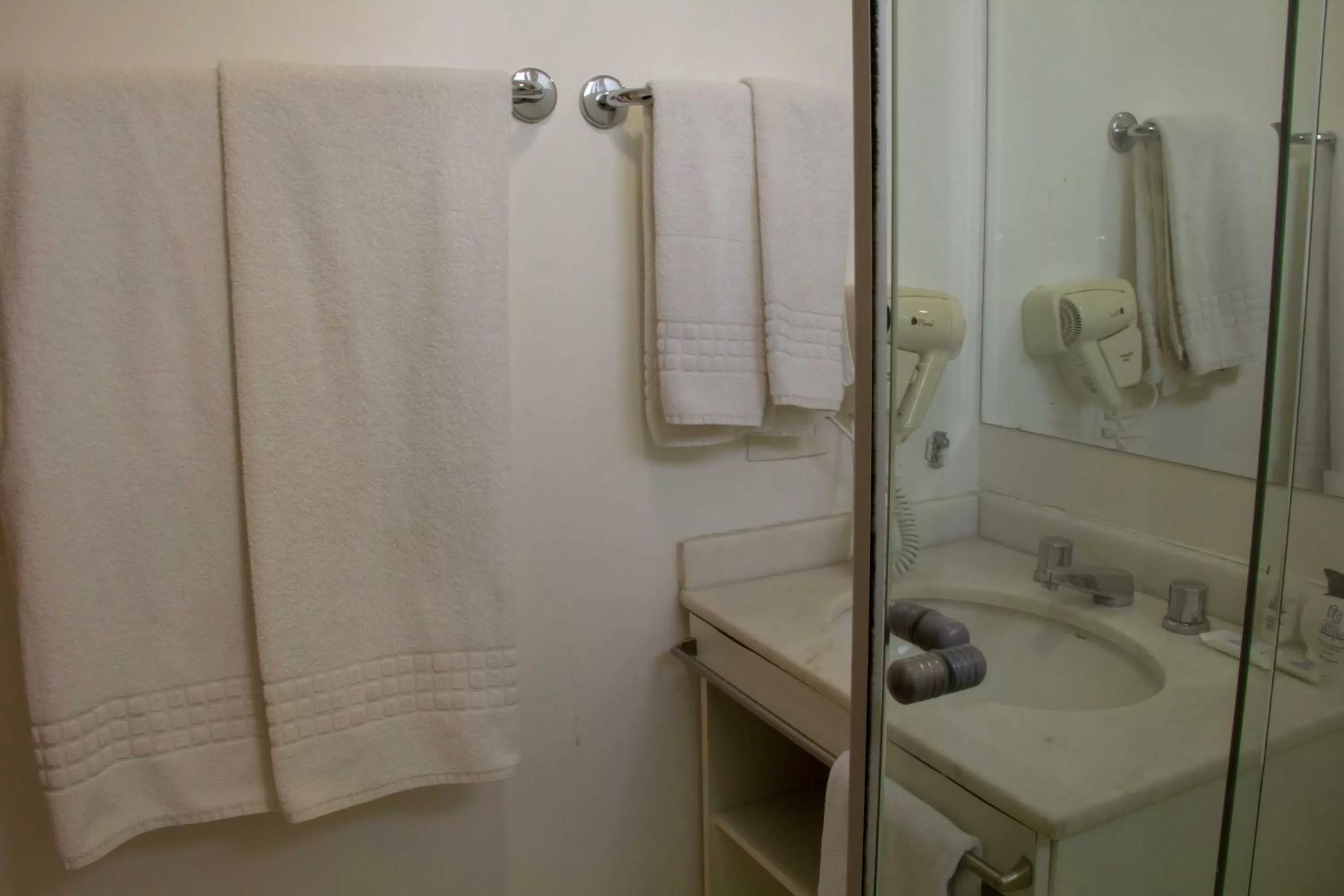 Aparthotel Twin Towers